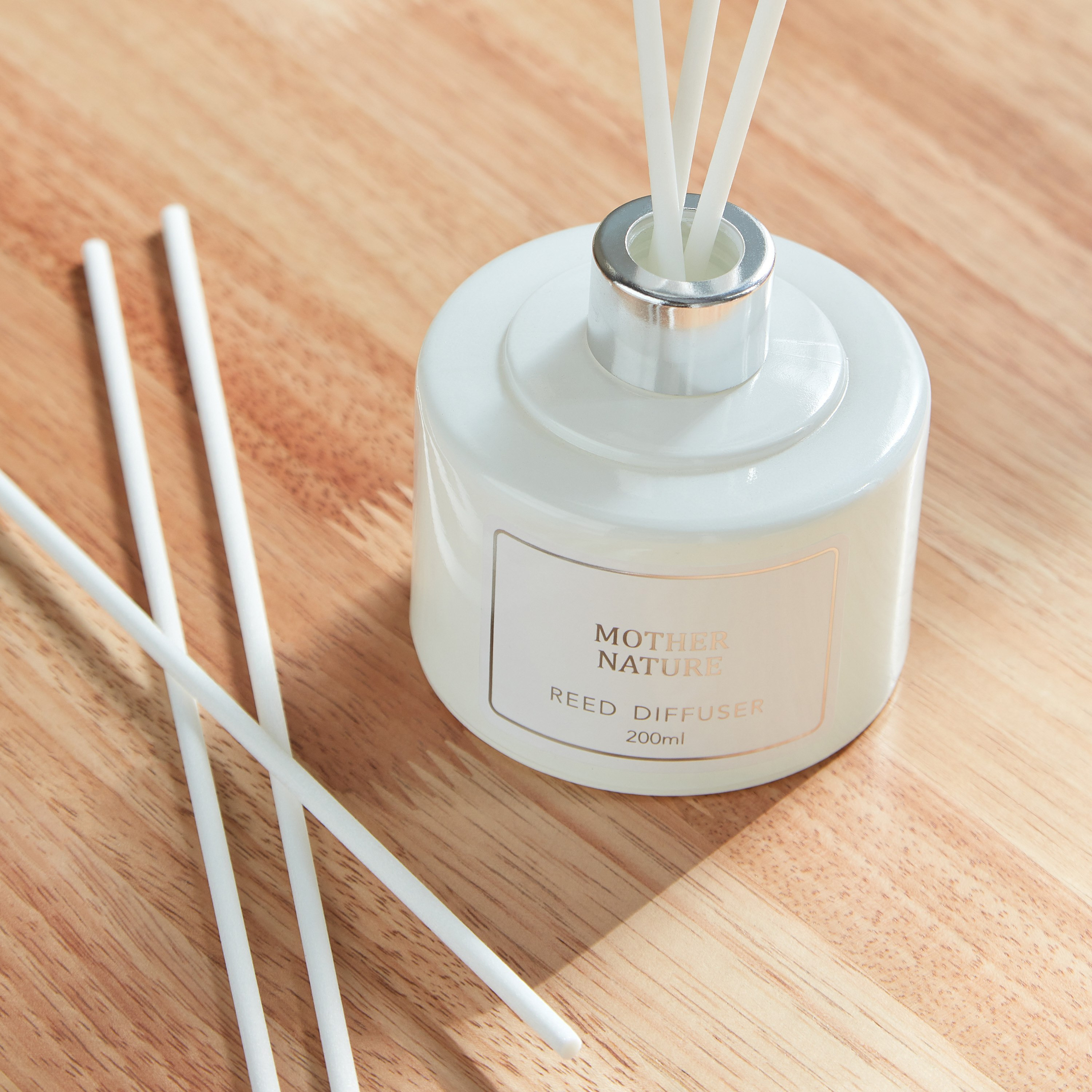 Abyad Fresh Water Reed Diffuser - 200 ml-PROMO_HB_AE_B2G2_011025-image-3