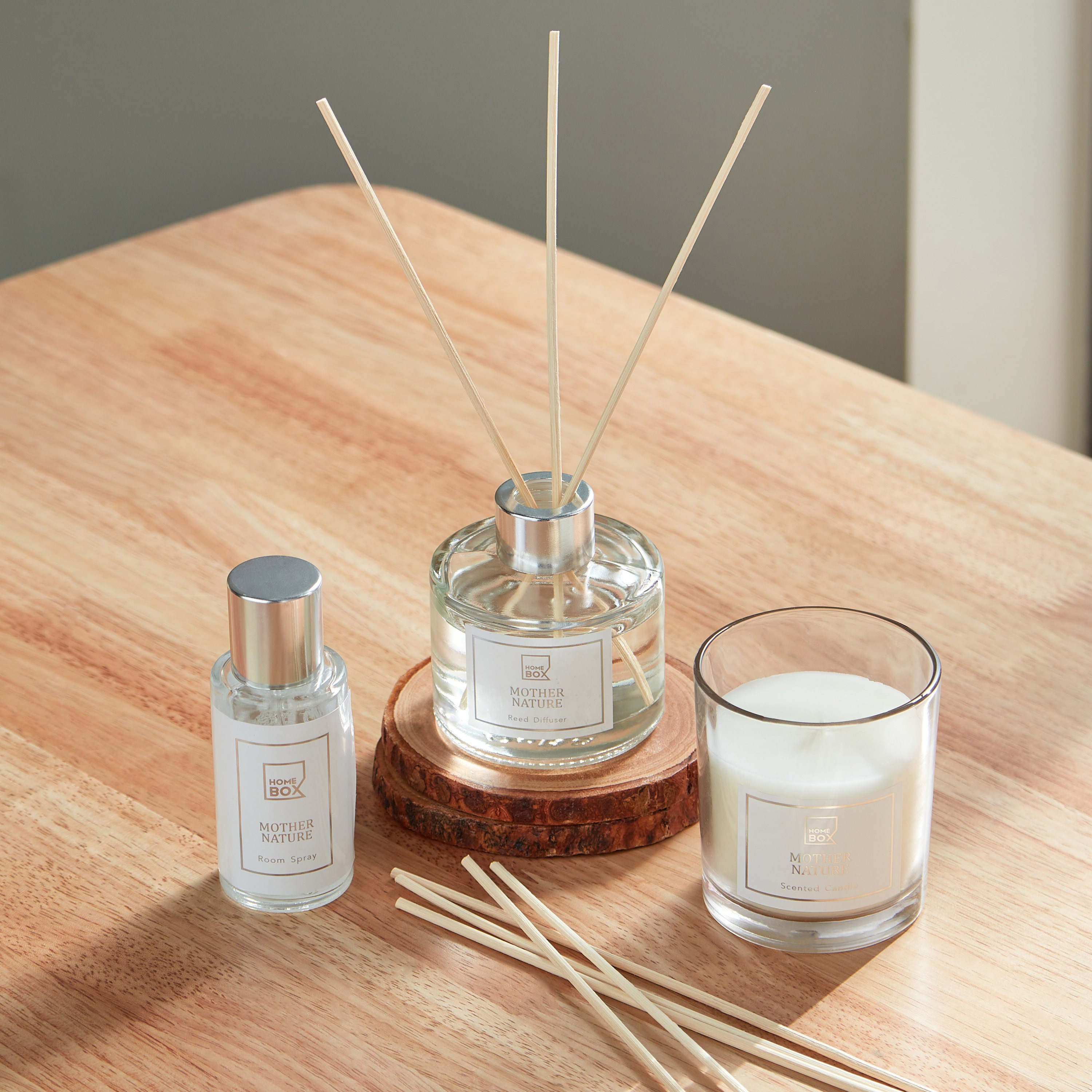 طقم هدايا معطر المنزل الطبيعة الأم من أبيض-hbxdecorandfurnishings-homefragrance-roomfreshnersandaromamist-image-2