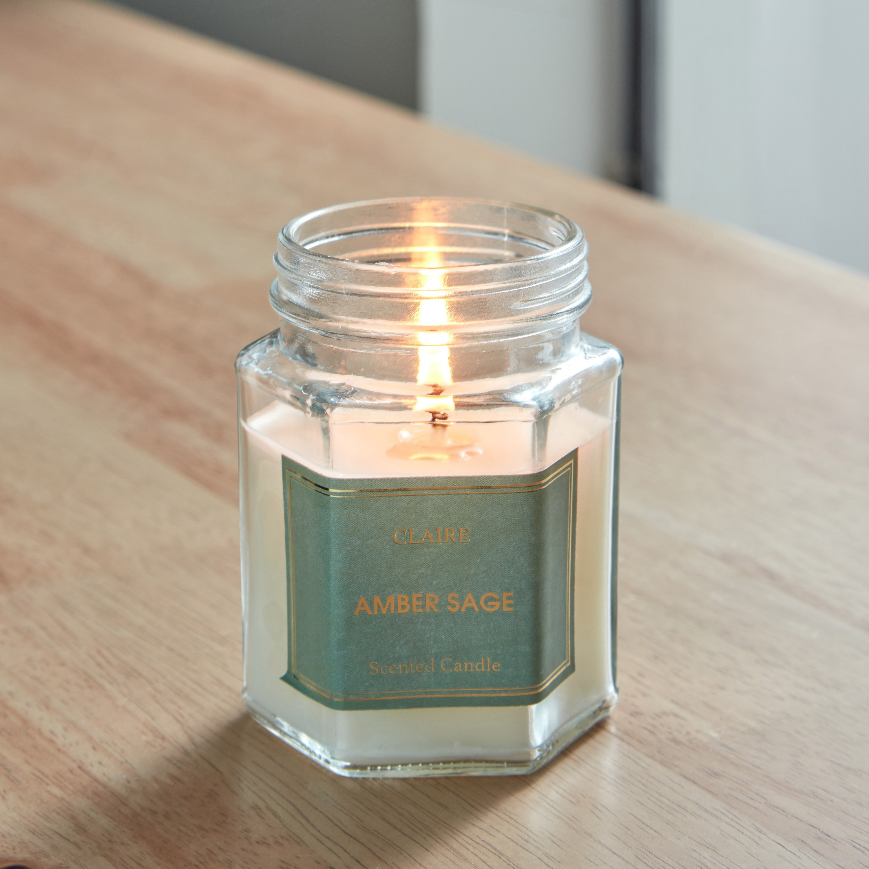 جرة شموع زجاجية سداسية آمبر ساجا من كلير - 150 جم-hbxlivingroom-decorandaccessories-candles-image-2