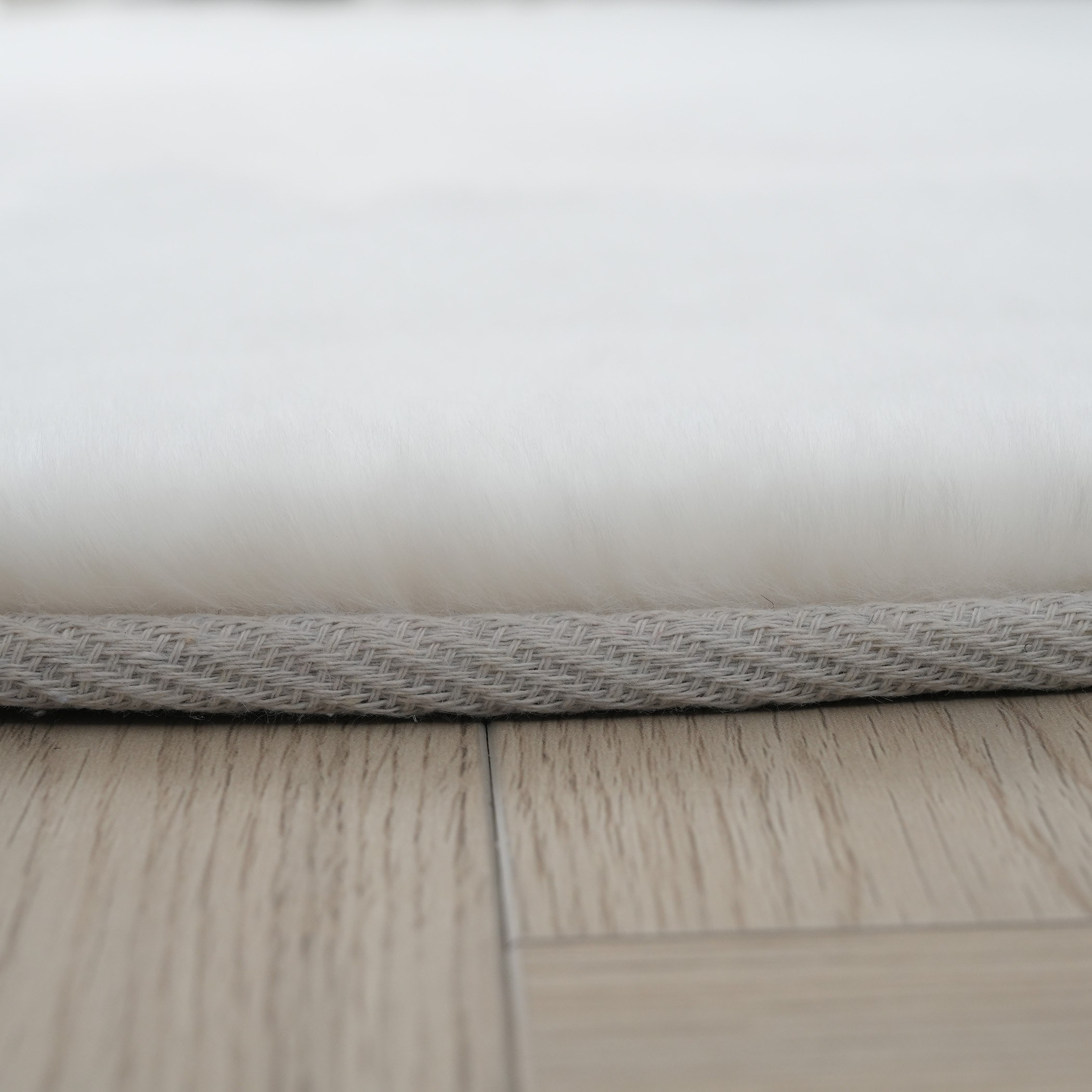 Faux Rabbit Fur Round Rug - 90 cm-hbxdecorandfurnishings-floorcoverings-rugs-image-3