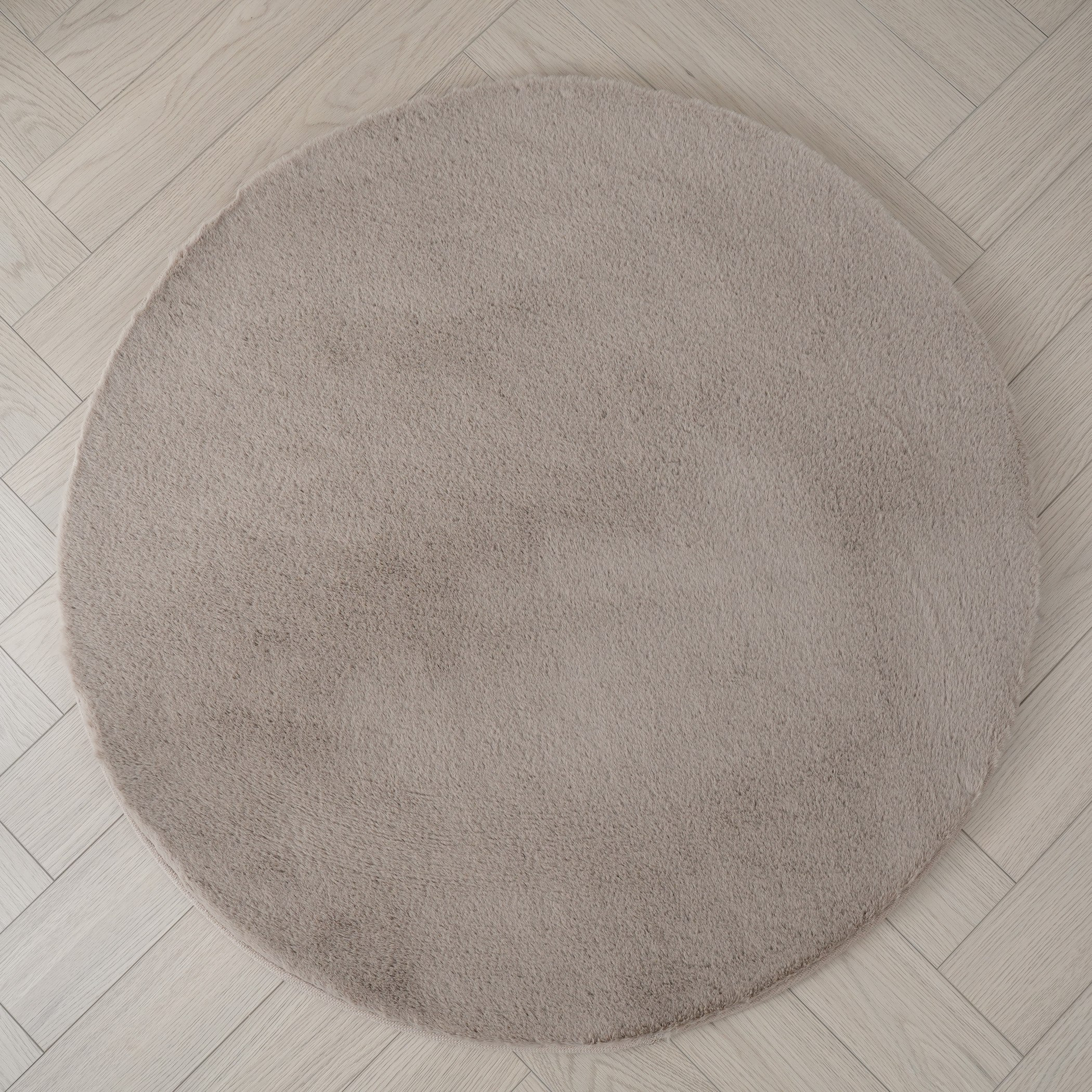 Faux Rabbit Fur Round Rug - 90 cm-hbxdecorandfurnishings-floorcoverings-rugs-image-2