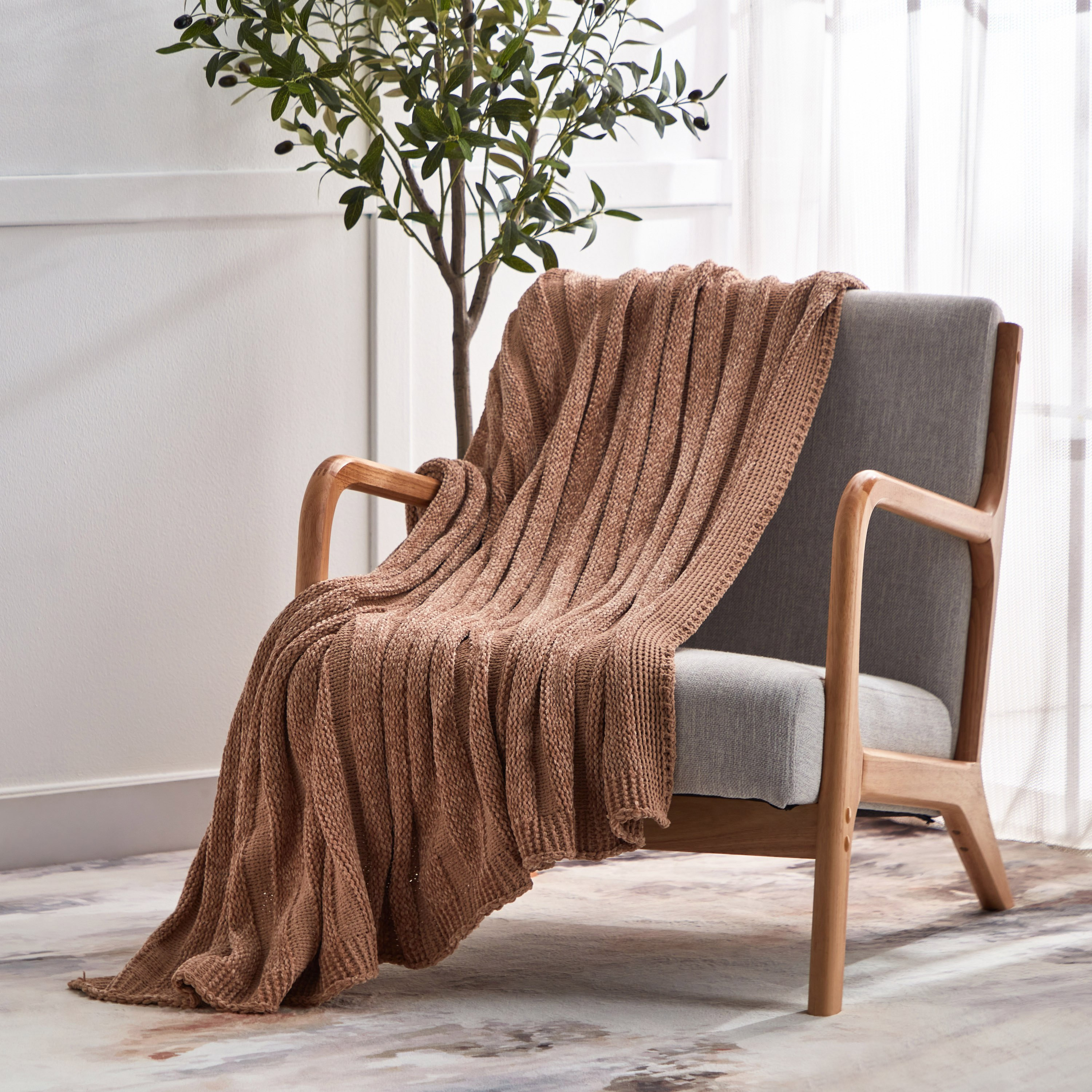 بطانية خفيفة أكريليك محبوكة من ماديسون ريا - 130x170 سم-hbxhomeware-hbxbedroom-image-1