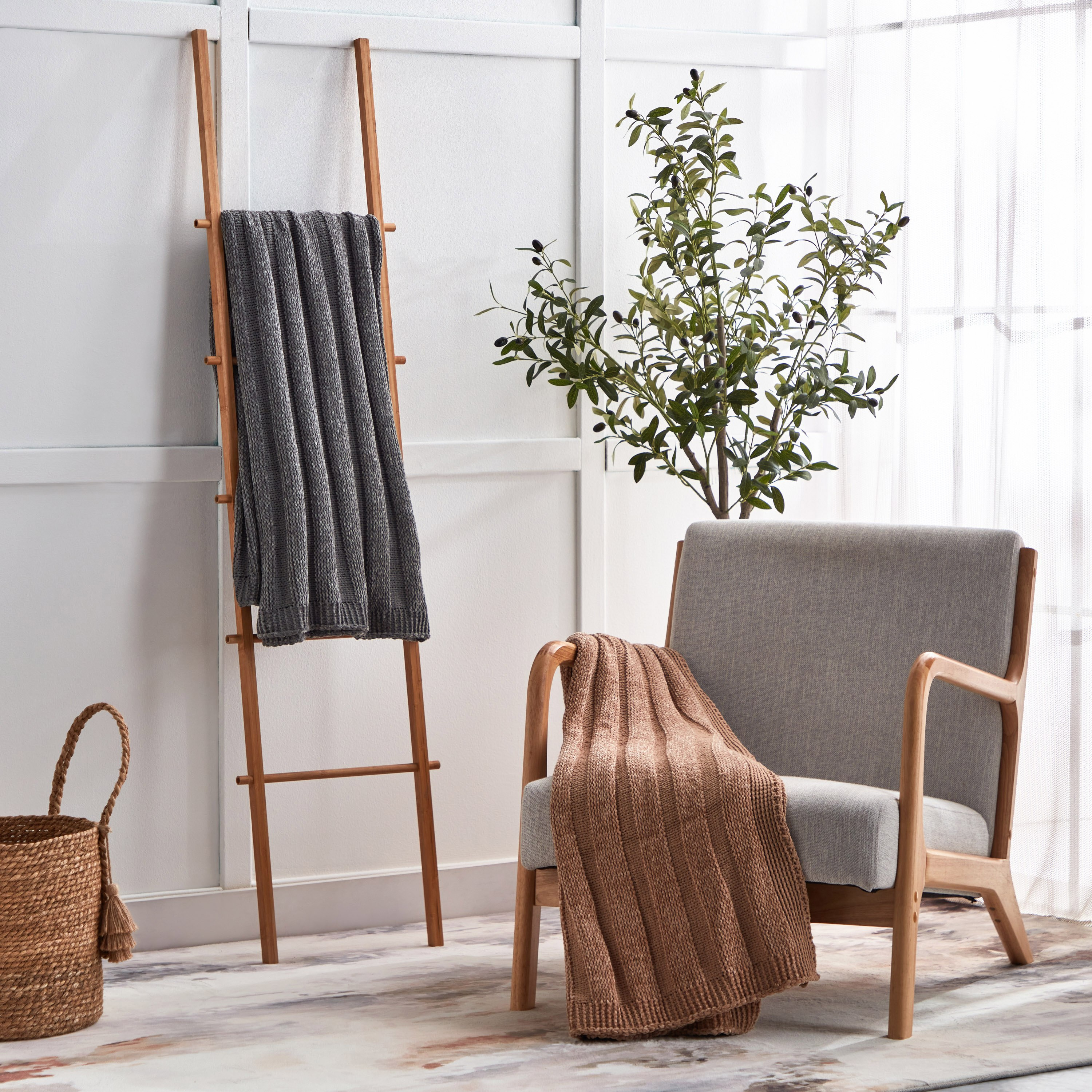 Madison Resse Knitted Acrylic Throw - 130x170 cm-hbxhomeware-hbxbedroom-image-5