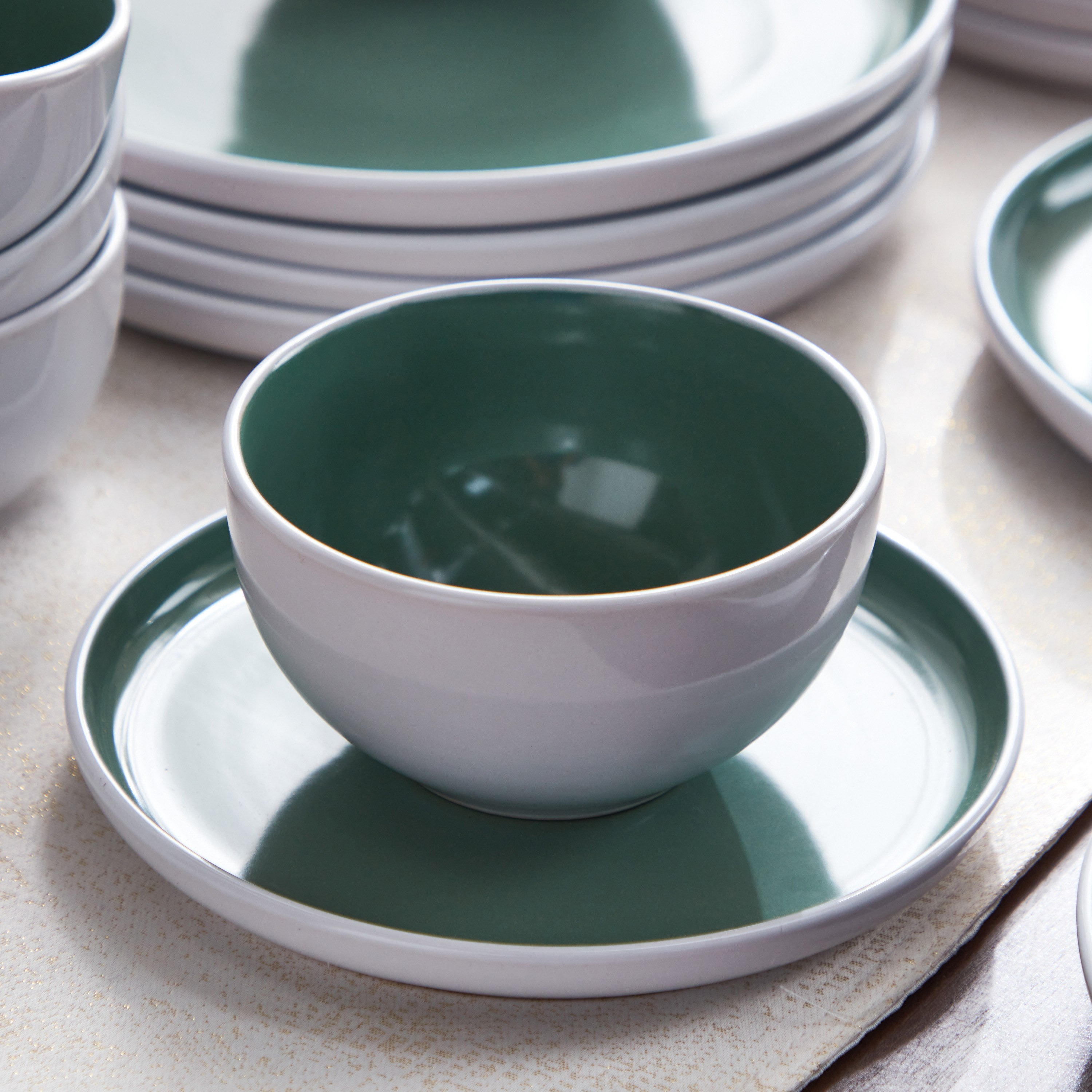 Timeless 18-Piece Dinner Set - Serves 6-PROMO_HB_AE_B2G2_011025-image-4