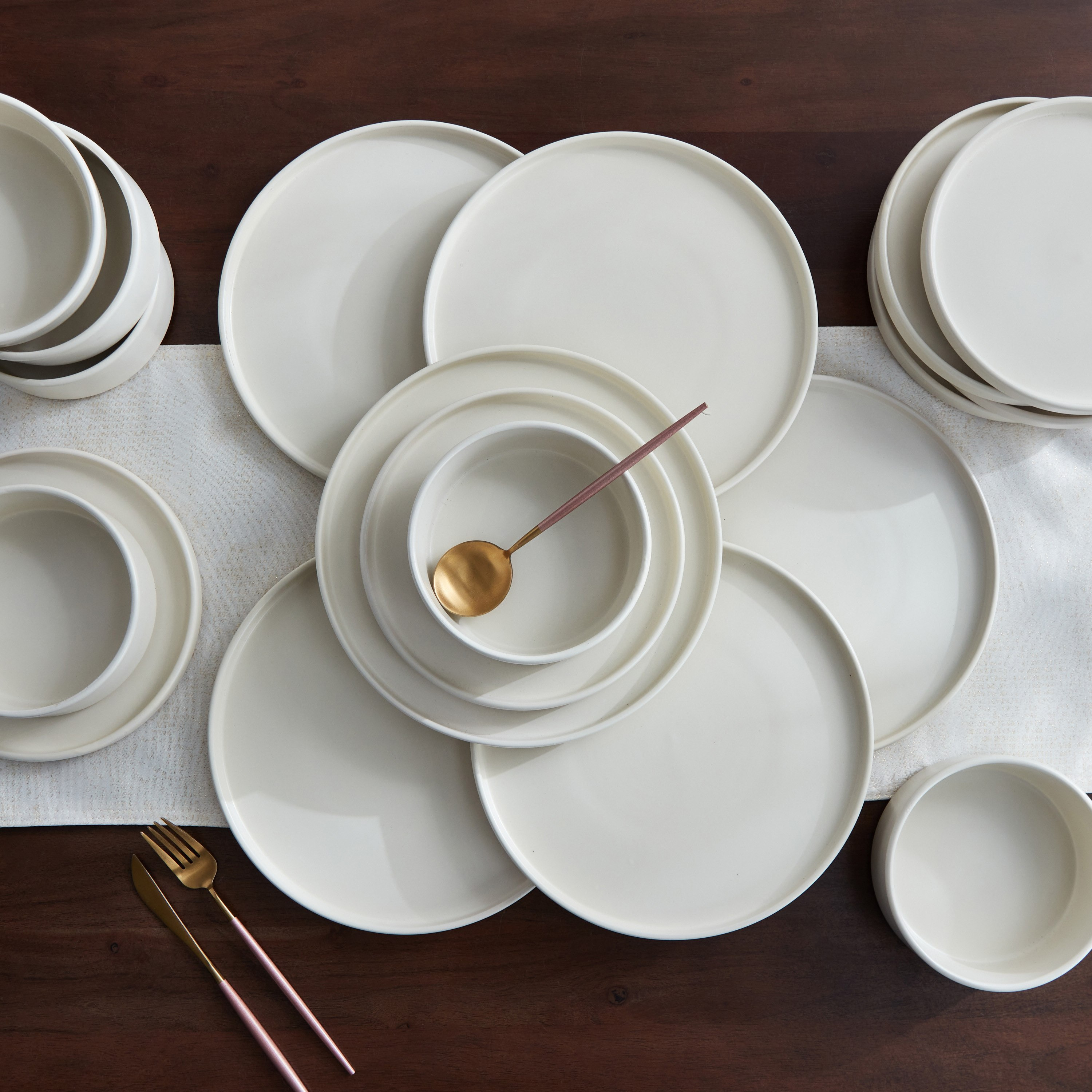 طقم عشاء 18 قطعة من ليندن - 6 أشخاص-hbxhomeware-hbxkitchen-image-1