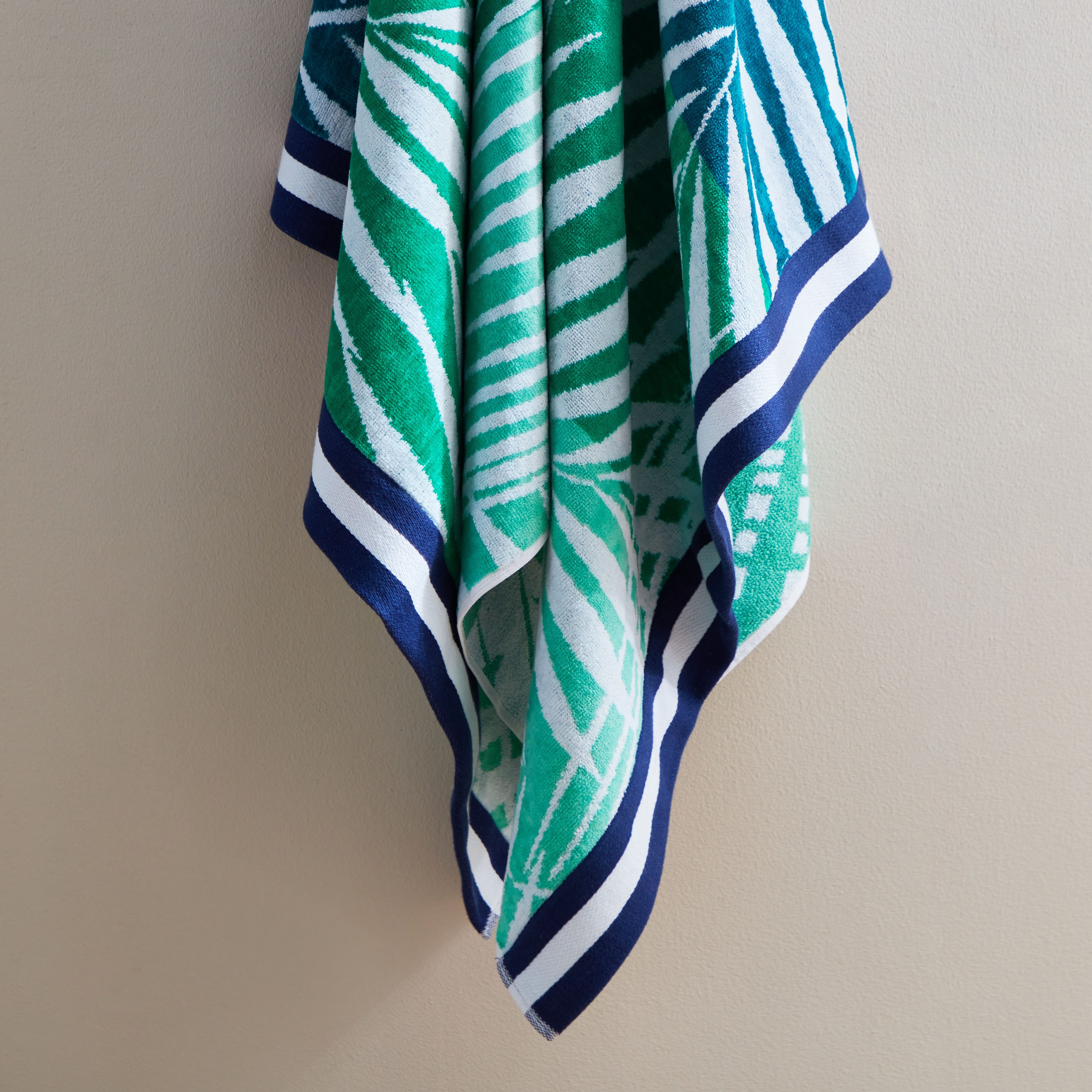 منشفة شاطئ قطن فيرن من فيفيد - 103x182 سم-hbxbathroom-bathroomtextiles-image-3