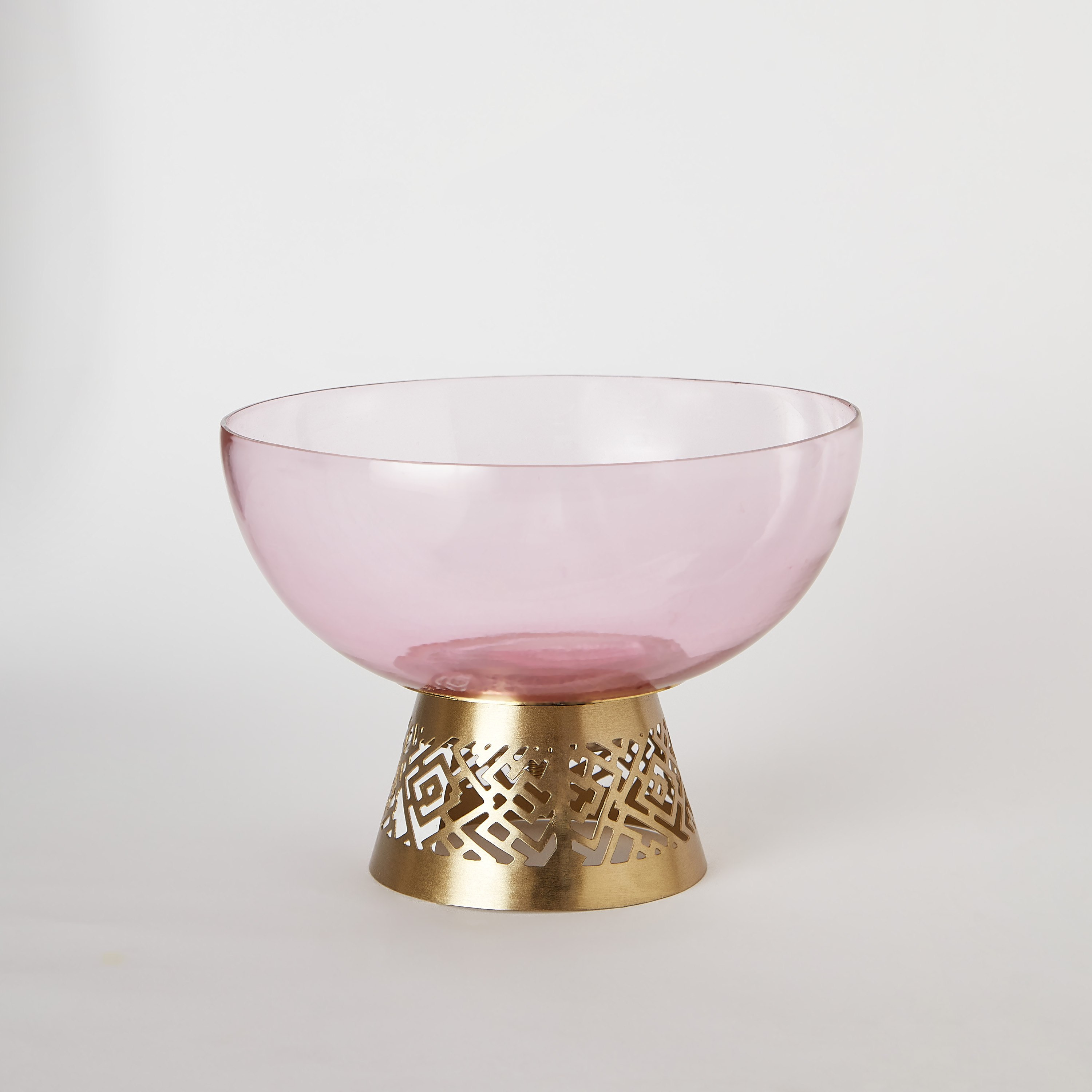 حامل شموع من زجاج بلش مع وعاء معدن بتصميم مفرغ من هيرين - 15x15x25 سم-hbxdecorandfurnishings-homeaccessories-bowls-image-6