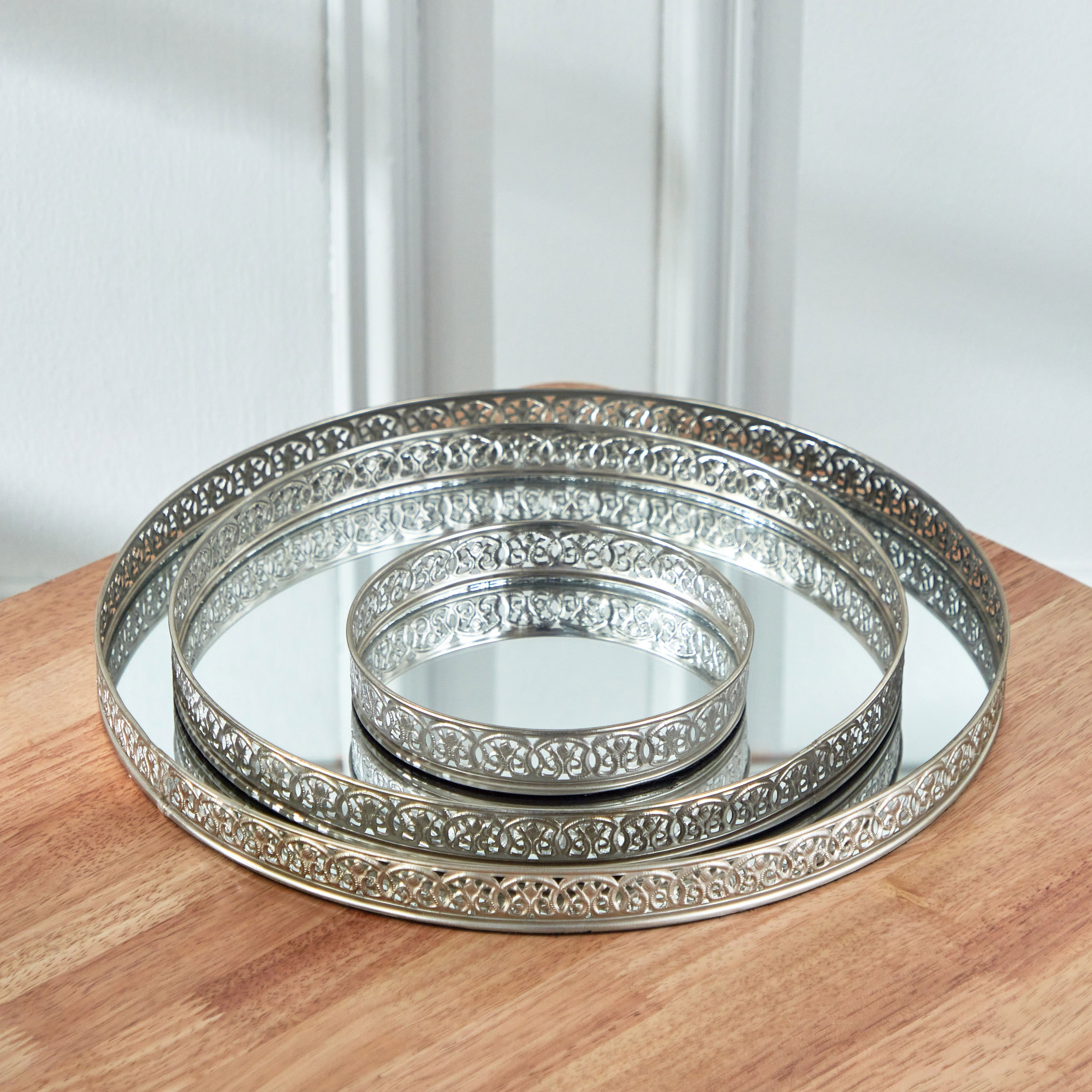 طقم صواني معدنية مستديرة 3 قطع من إنيد-hbxhomeware-hbxdecorandfurnishings-image-2