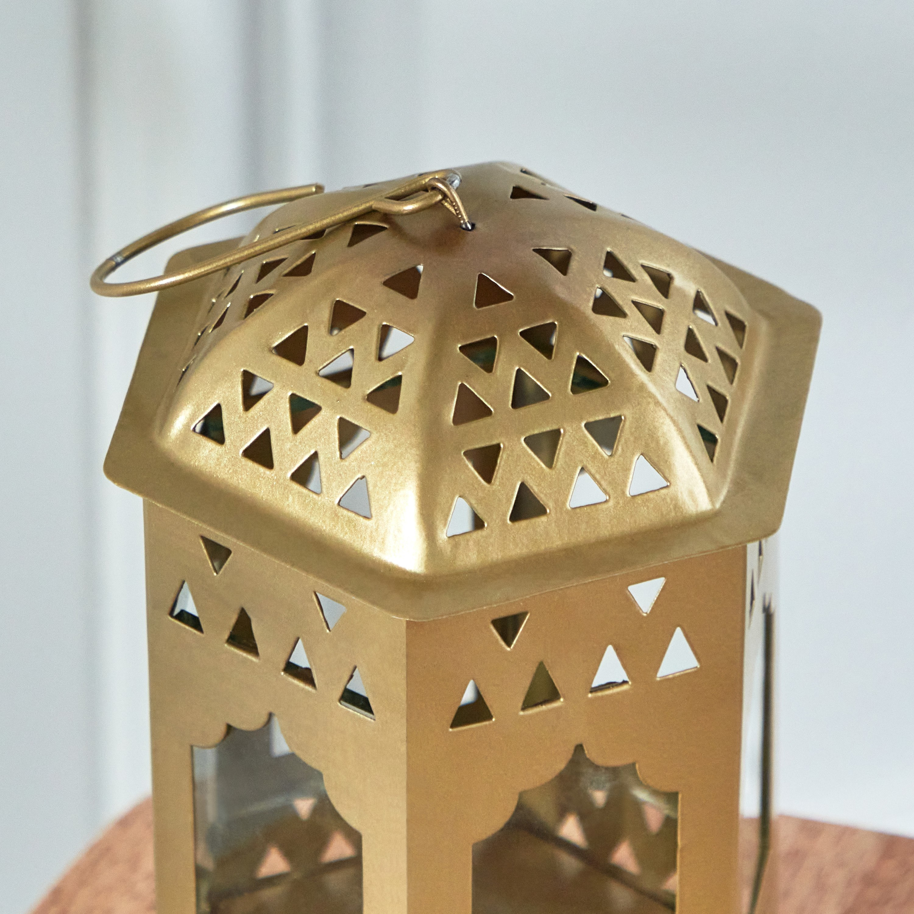 فانوس معدني وزجاجي من إنيد - 9x9x15 سم-hbxdecorandfurnishings-homeaccessories-lanterns-image-3