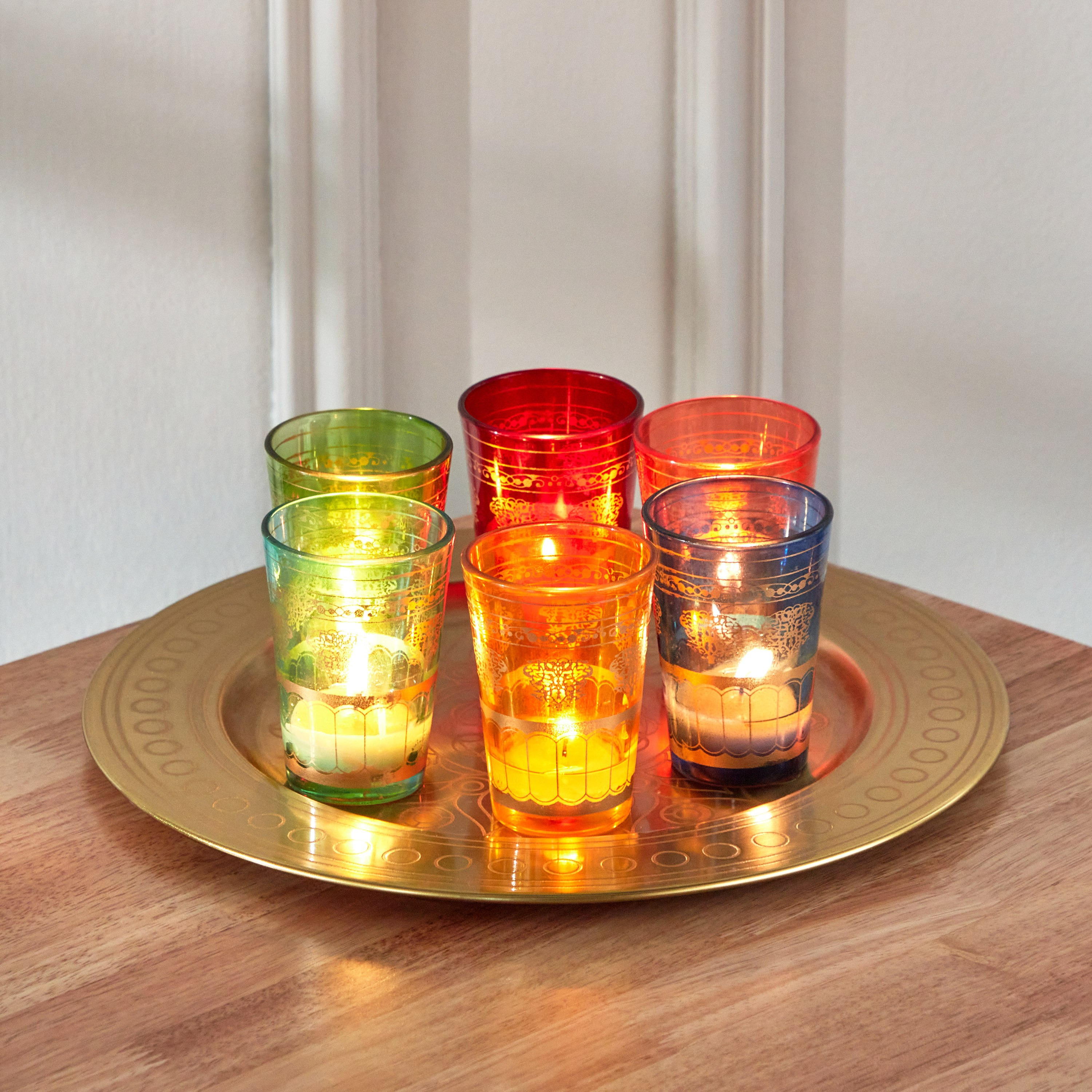 صينية معدن مستديرة مع 6 أكواب من إنيد-hbxhomeware-hbxdecorandfurnishings-image-1