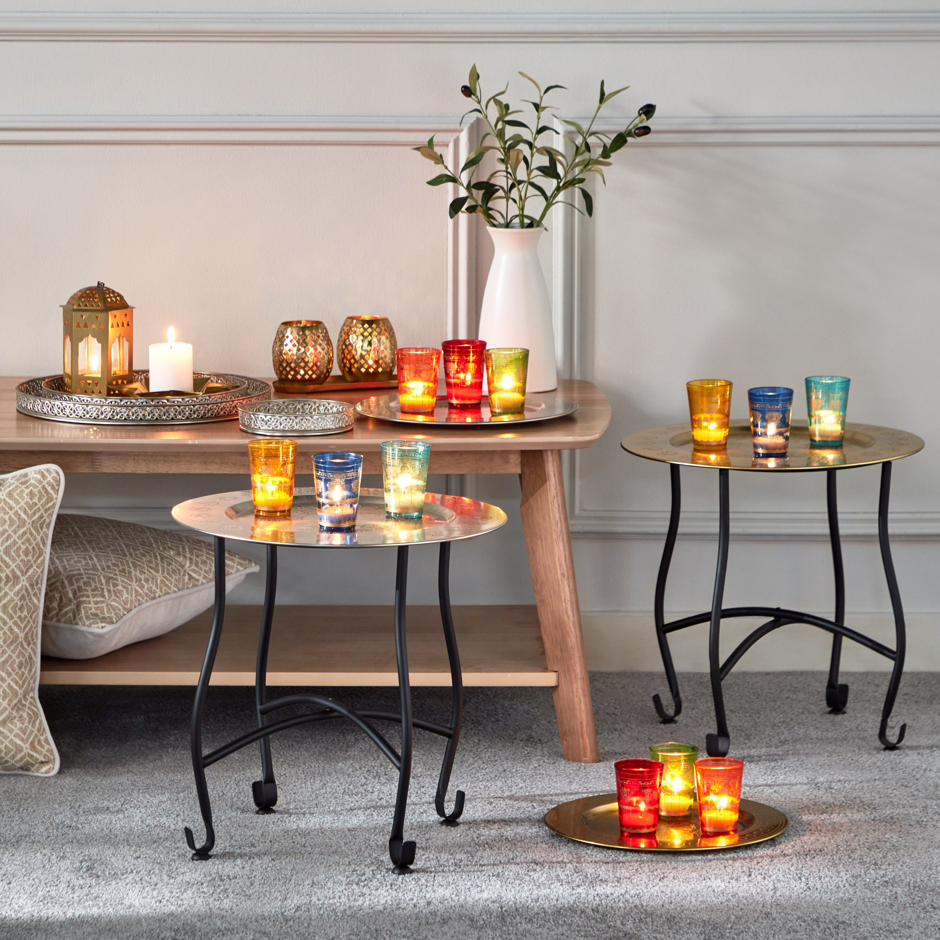 صينية معدن مستديرة مع 6 أكواب من إنيد-hbxhomeware-hbxdecorandfurnishings-image-5