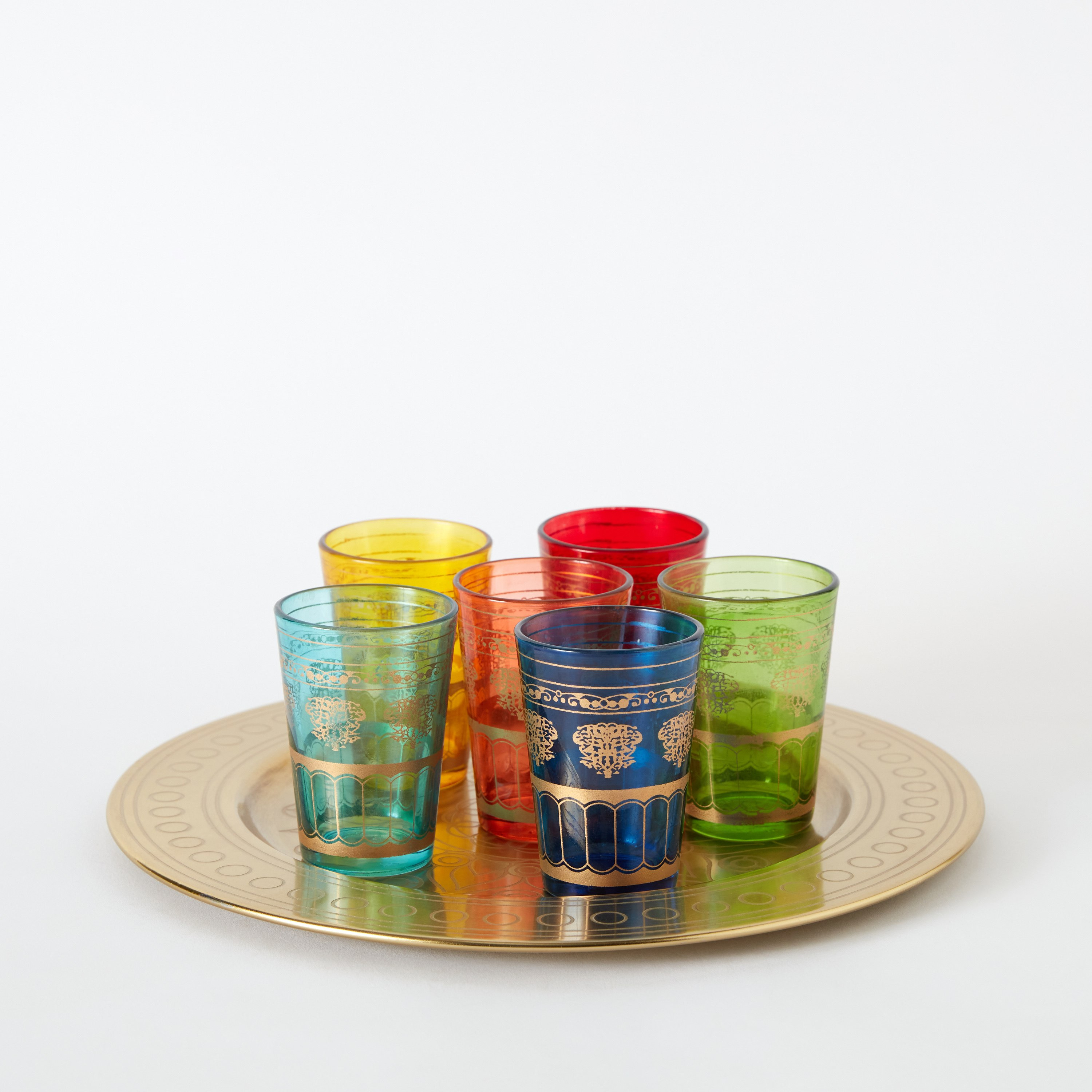 صينية معدن مستديرة مع 6 أكواب من إنيد-hbxhomeware-hbxdecorandfurnishings-image-6