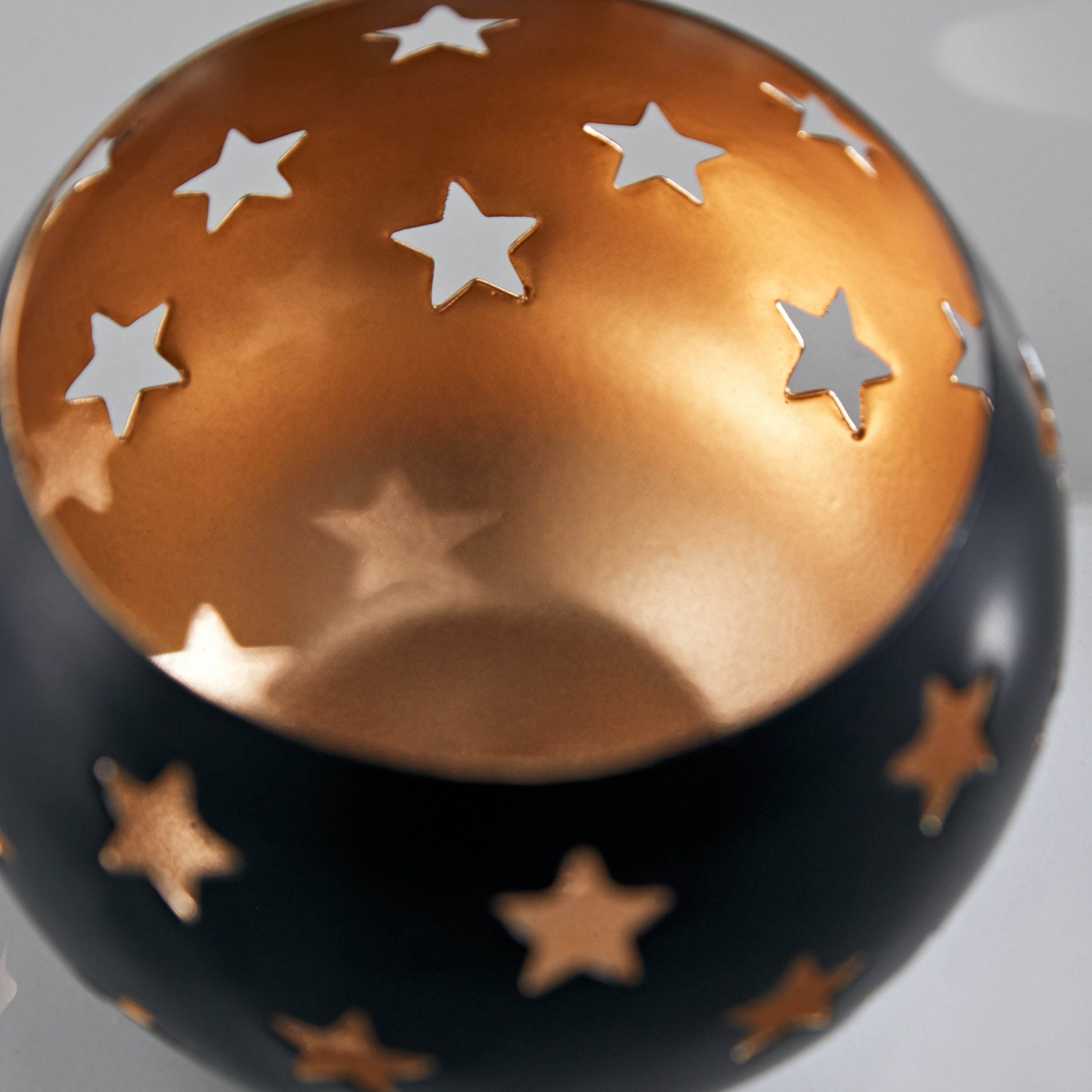 Scraft Metal Tealight Holder with Star Cutwork - 9.5x9.5x7 cm-hbxlivingroom-decorandaccessories-candleholders-image-3