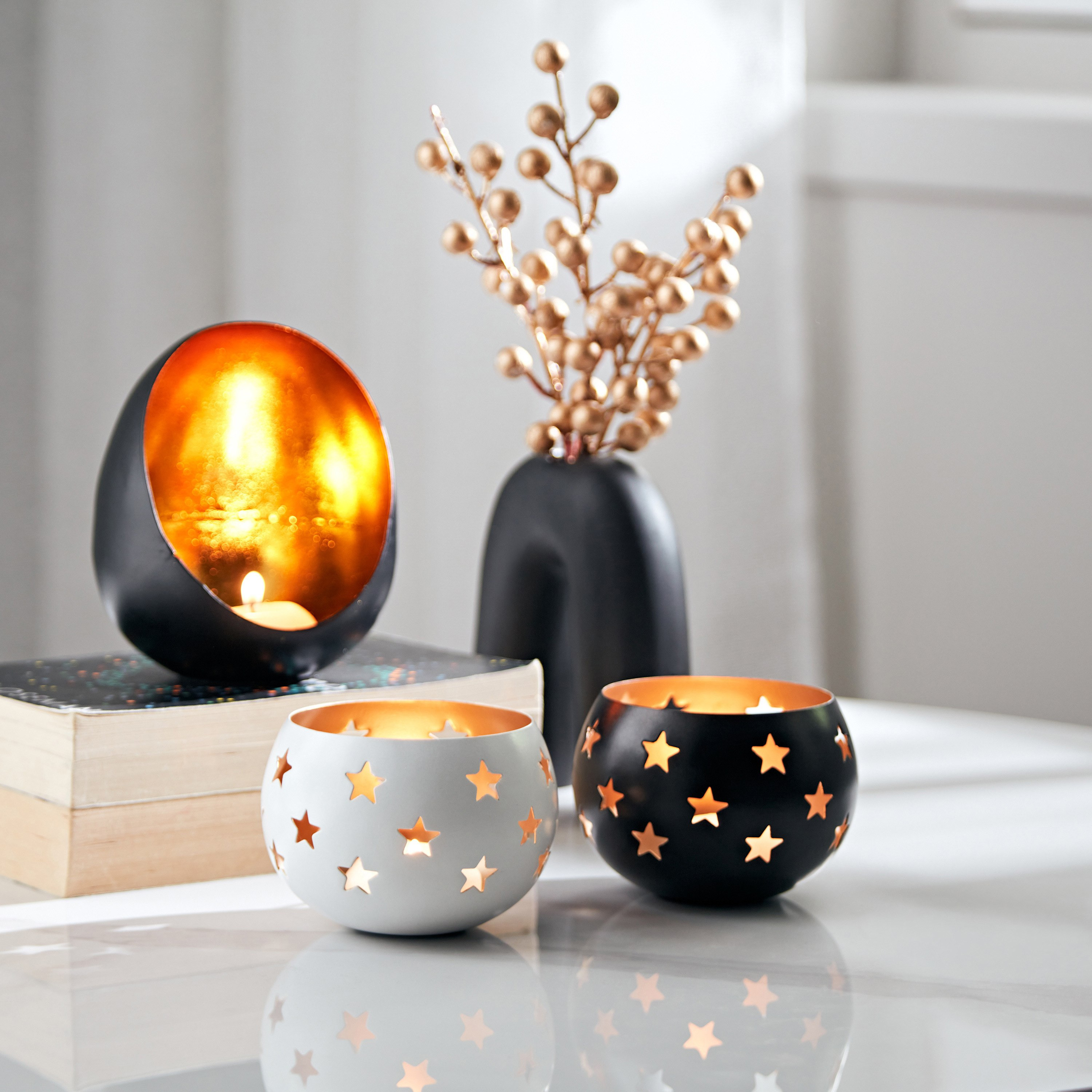 حامل شموع صغيرة معدن بنجمة مفرغة من سكرافت- 9.5x9.5x7 سم-hbxlivingroom-decorandaccessories-candleholders-image-4