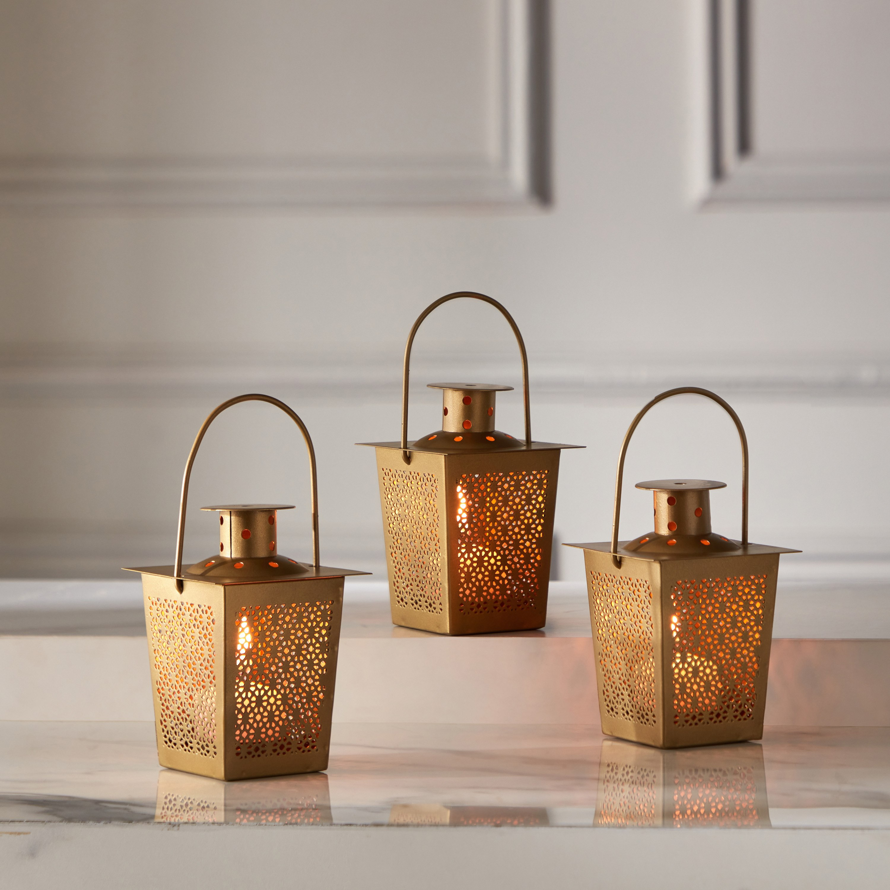 طقم فوانيس معدن 3 قطع ممن كنسينجتون - 7.5x7.5x1.5 سم-hbxdecorandfurnishings-homeaccessories-lanterns-image-1