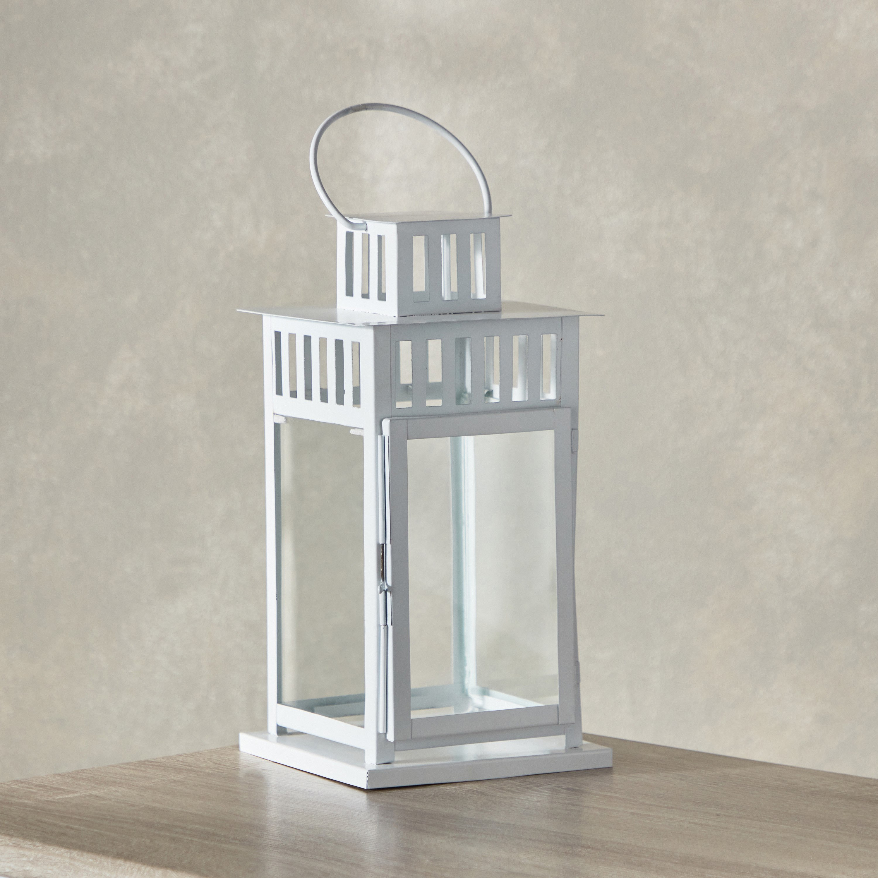 فانوس معدن بتصاميم مفرّغة من كينسين - 13x13x30 سم-hbxdecorandfurnishings-homeaccessories-lanterns-image-2
