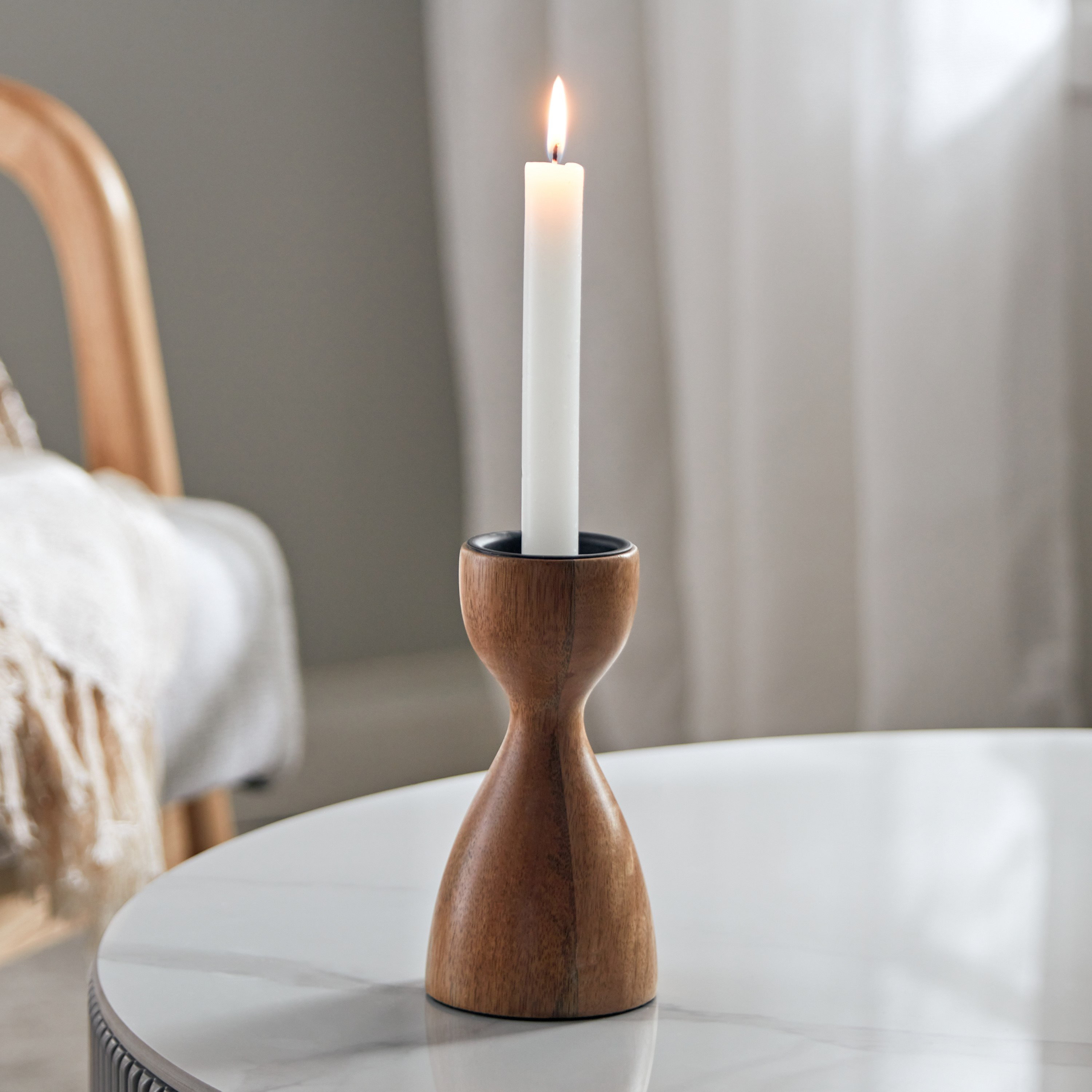 حامل شموع عمودية خشب من كوهار - 8x8x15.5 سم-hbxlivingroom-decorandaccessories-candleholders-image-1