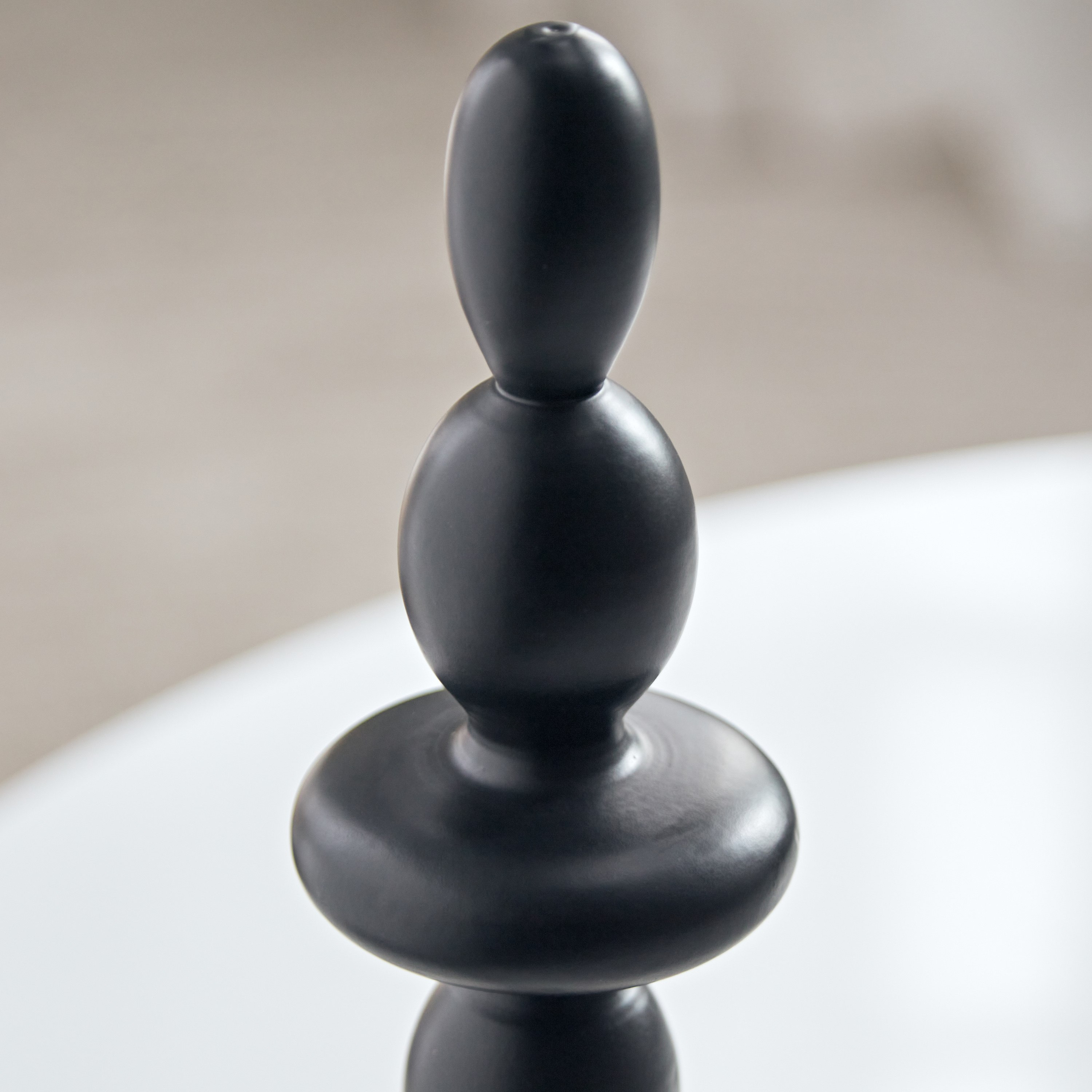ديكور طاولة ألومنيوم بقاعدة رخام من كوهار - 10x10x28 سم-hbxhomeware-homedecor-figurinesandornaments-image-2