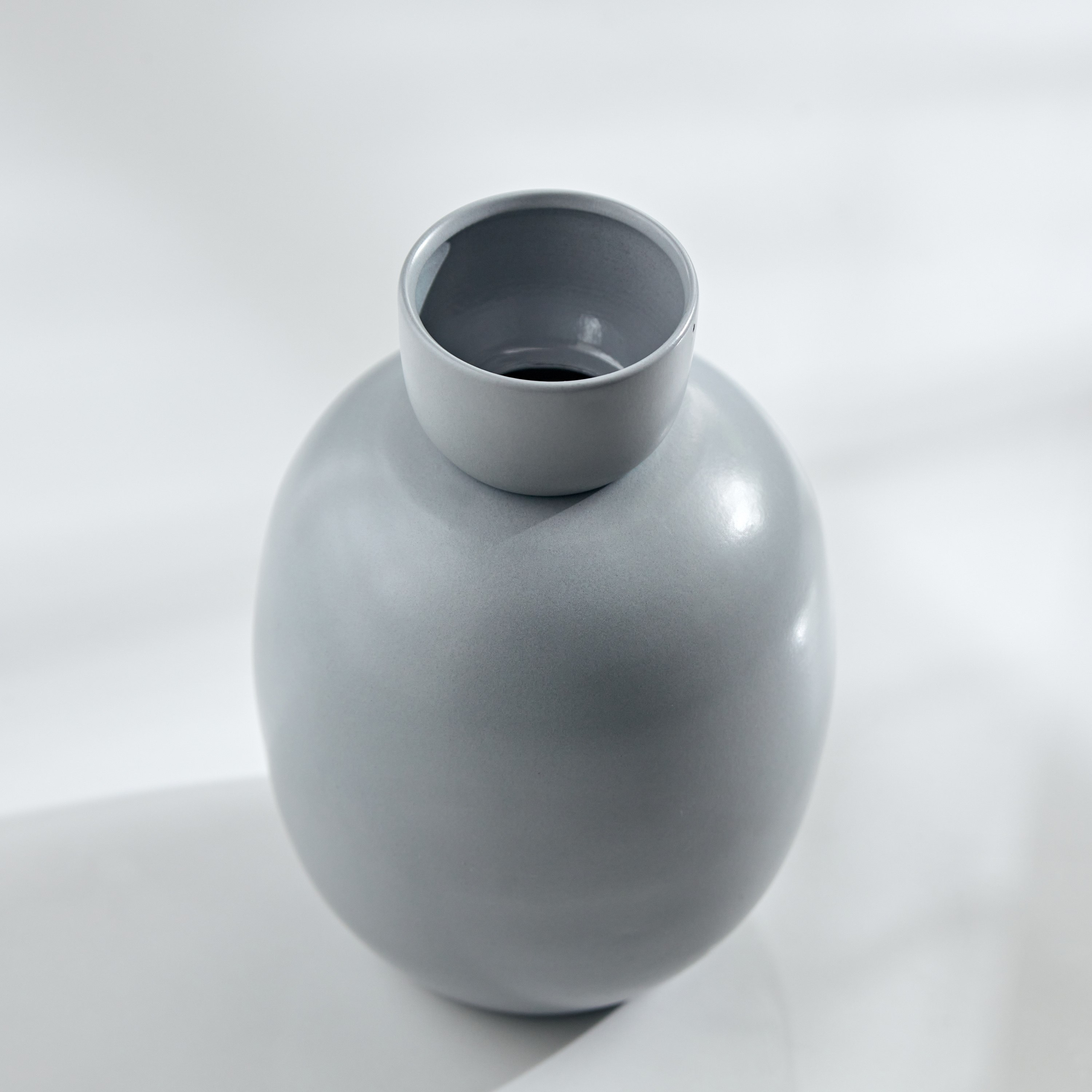 مزهرية زهور معدن عصرية من دينبي - 11.5x11.5x16.5 سم-hbxbedroom-decorandaccessories-vases-image-2