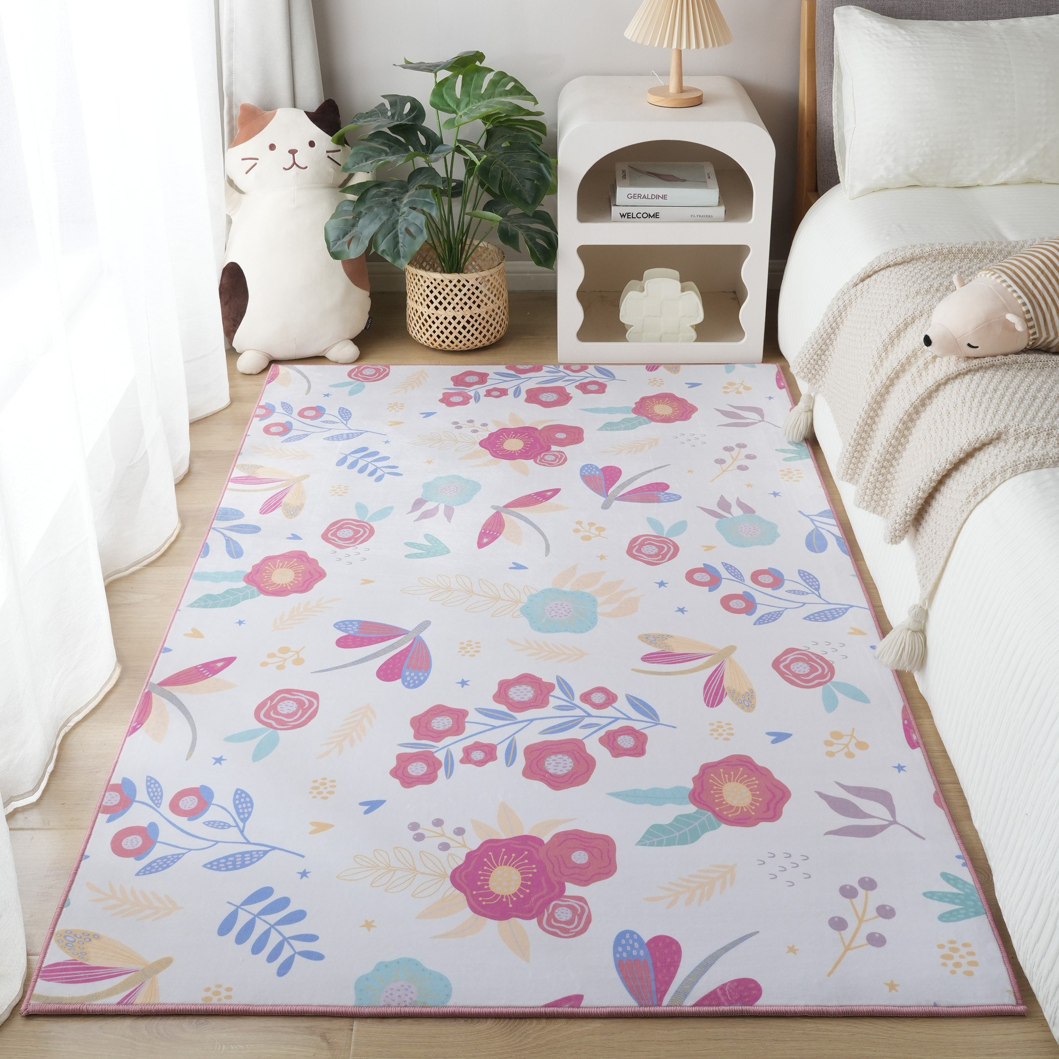 سجادة فلانيل بطبعات جاردن بلوم من فلاترباي بن- 110x160 سم-hbxhomeware-hbxkidsandyouth-image-1