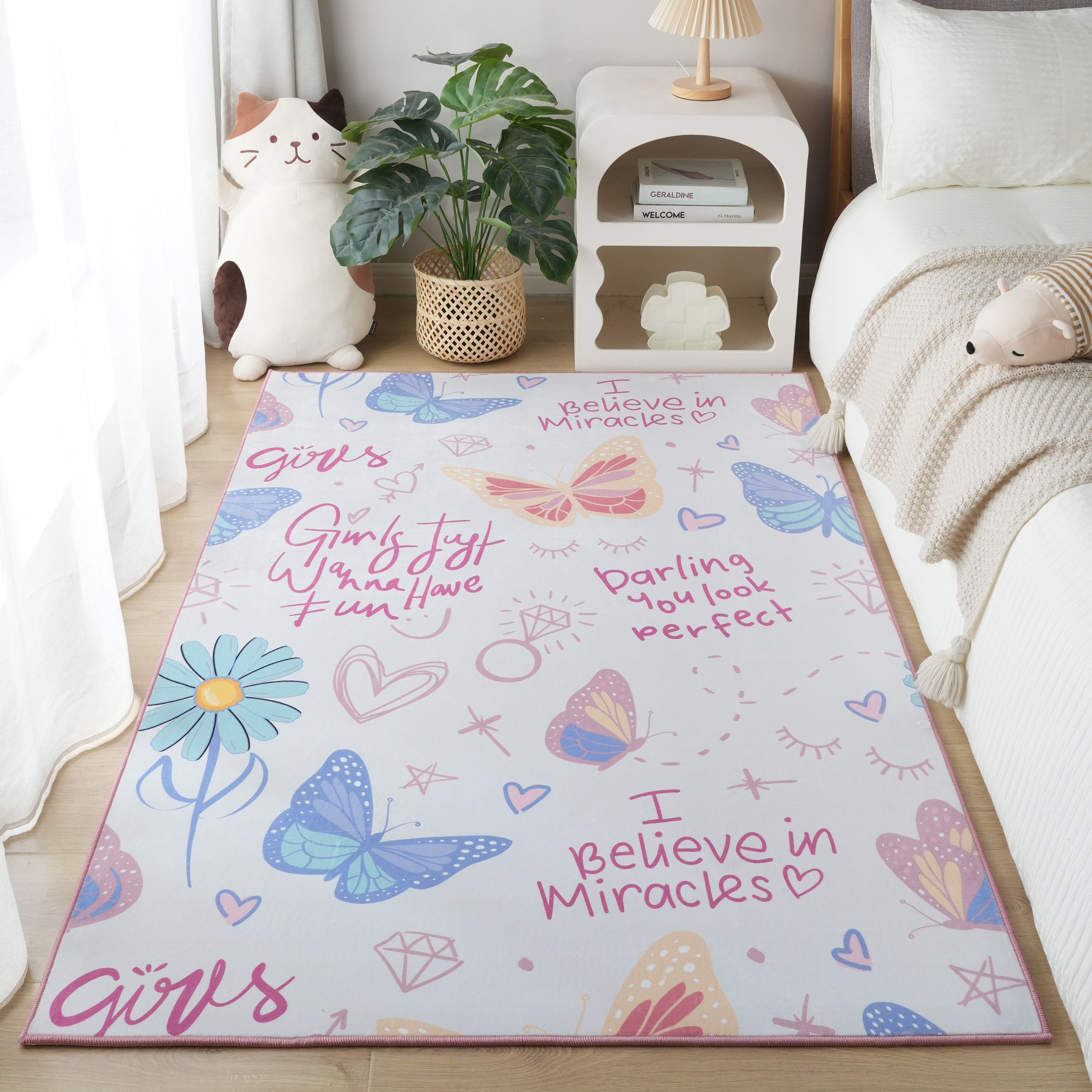 سجادة فلانيل بطبعات بن من أركيد- 110x160 سم-hbxhomeware-hbxkidsandyouth-image-1