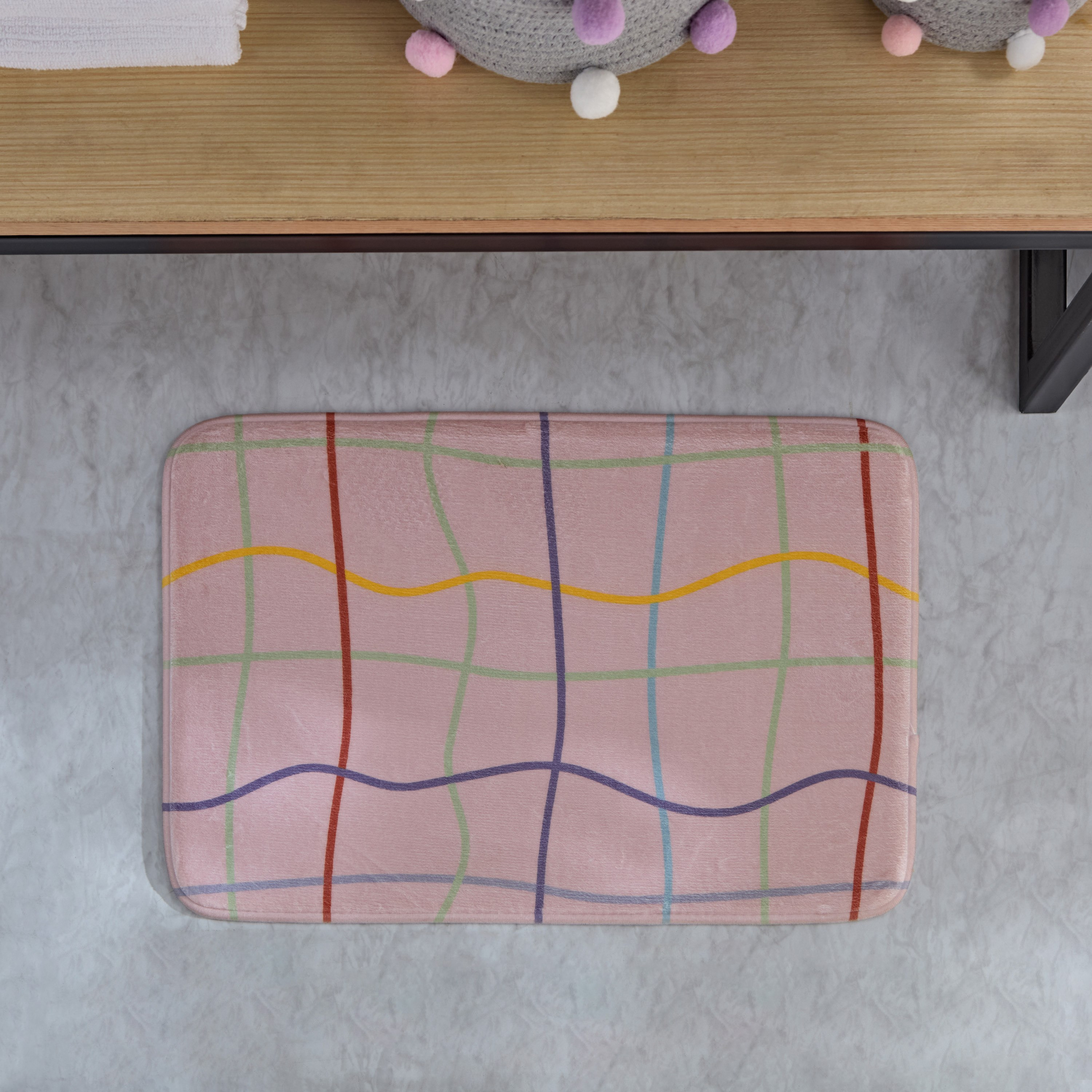 سجادة حمام جوين جو مع إسفنج ميموري فوم من بلاي لاند - 40x60 سم-hbxhomeware-kidsessentials-kidsbathmatsandtubmats-image-1