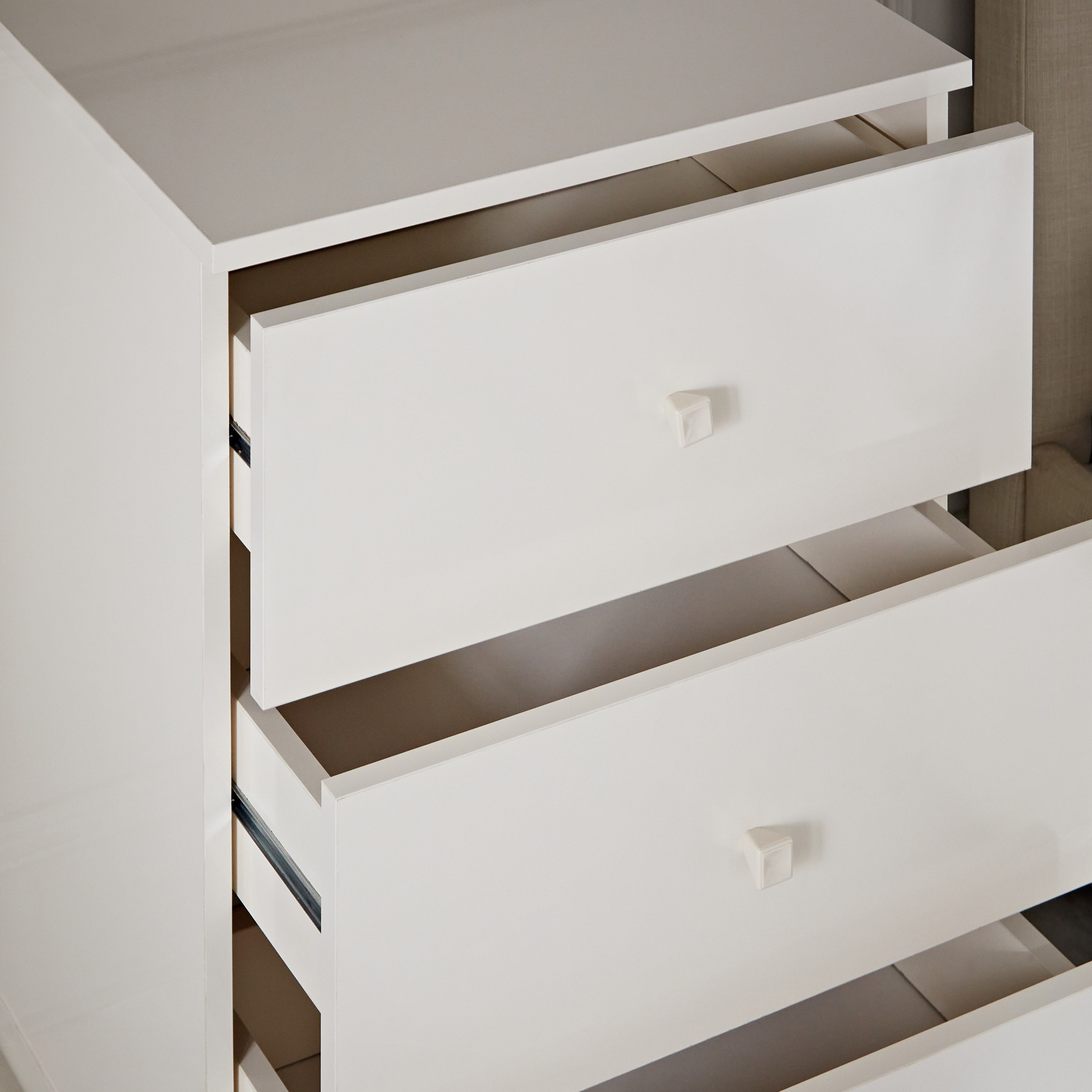 Elizabeth Chest of 3-Drawers-PROMO_HB_SA_HBX10_TH1000_NEW_031025-image-3