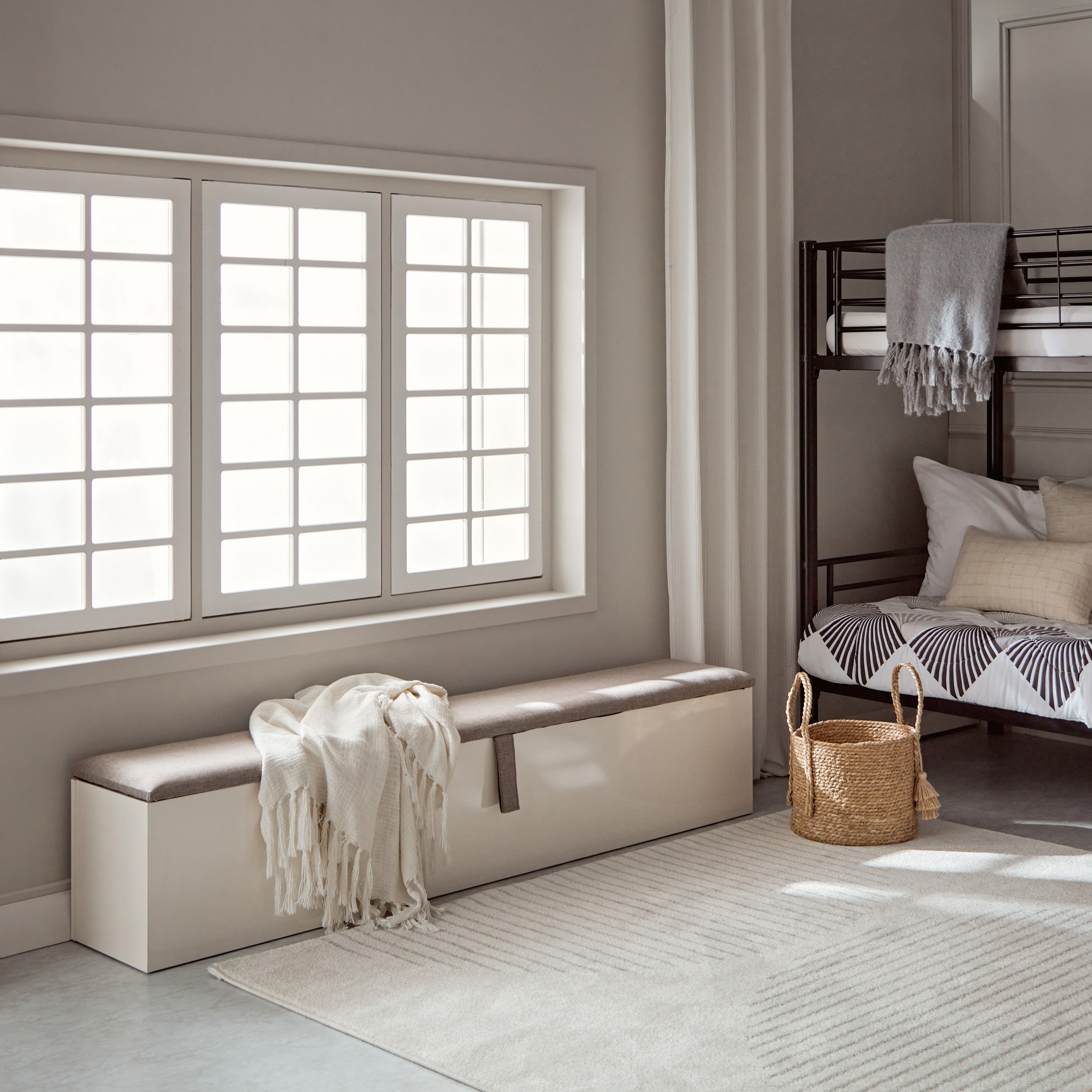 مقعد بنش سرير بمساحة تخزين - سوهو من موڤو-hbxfurniture-sofasandarmchairs-benches-image-6