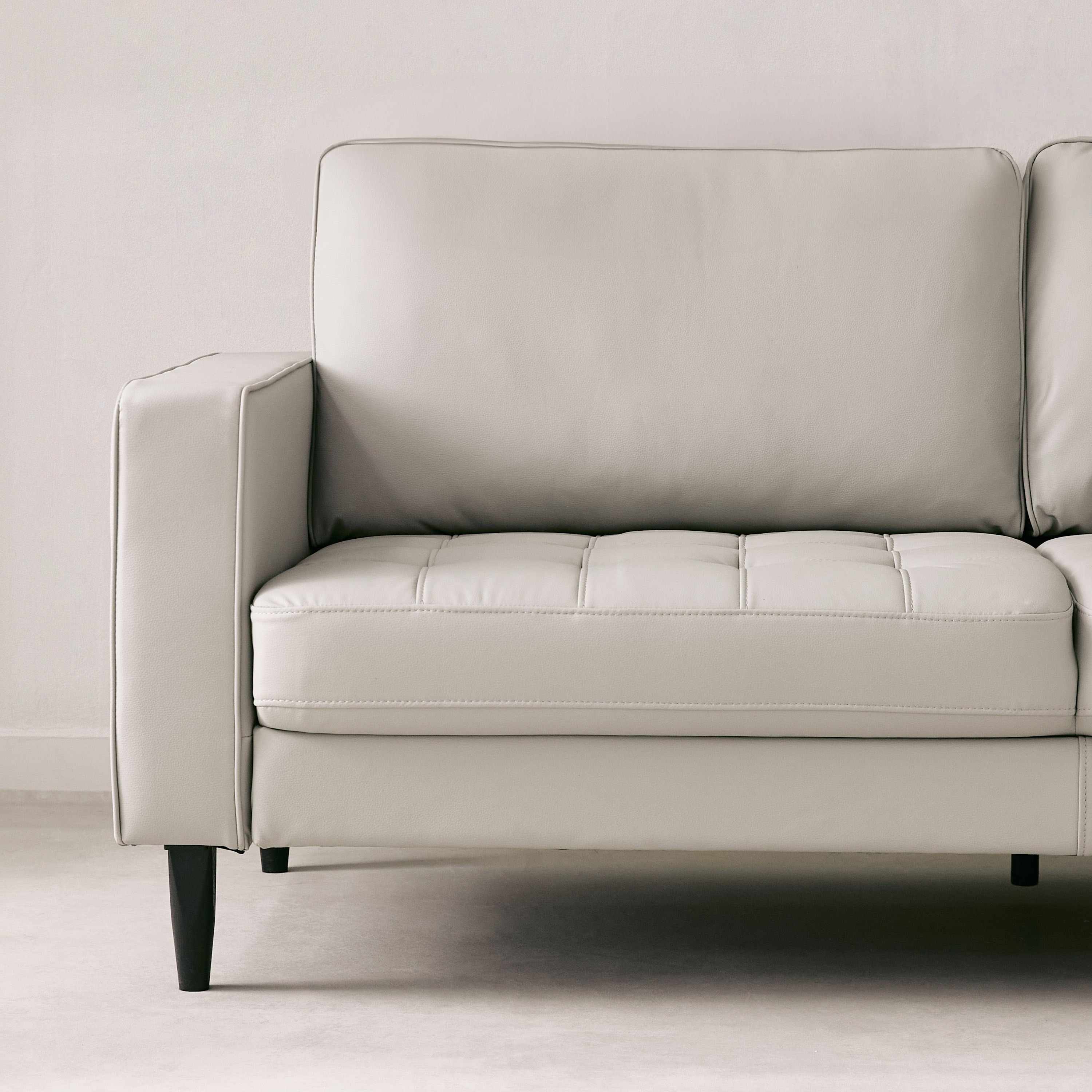 كنبة 3 مقاعد بقماش صديق للحيوانات الأليفة من كارا-hbxlivingroom-sofasandarmchairs-sofas-image-4