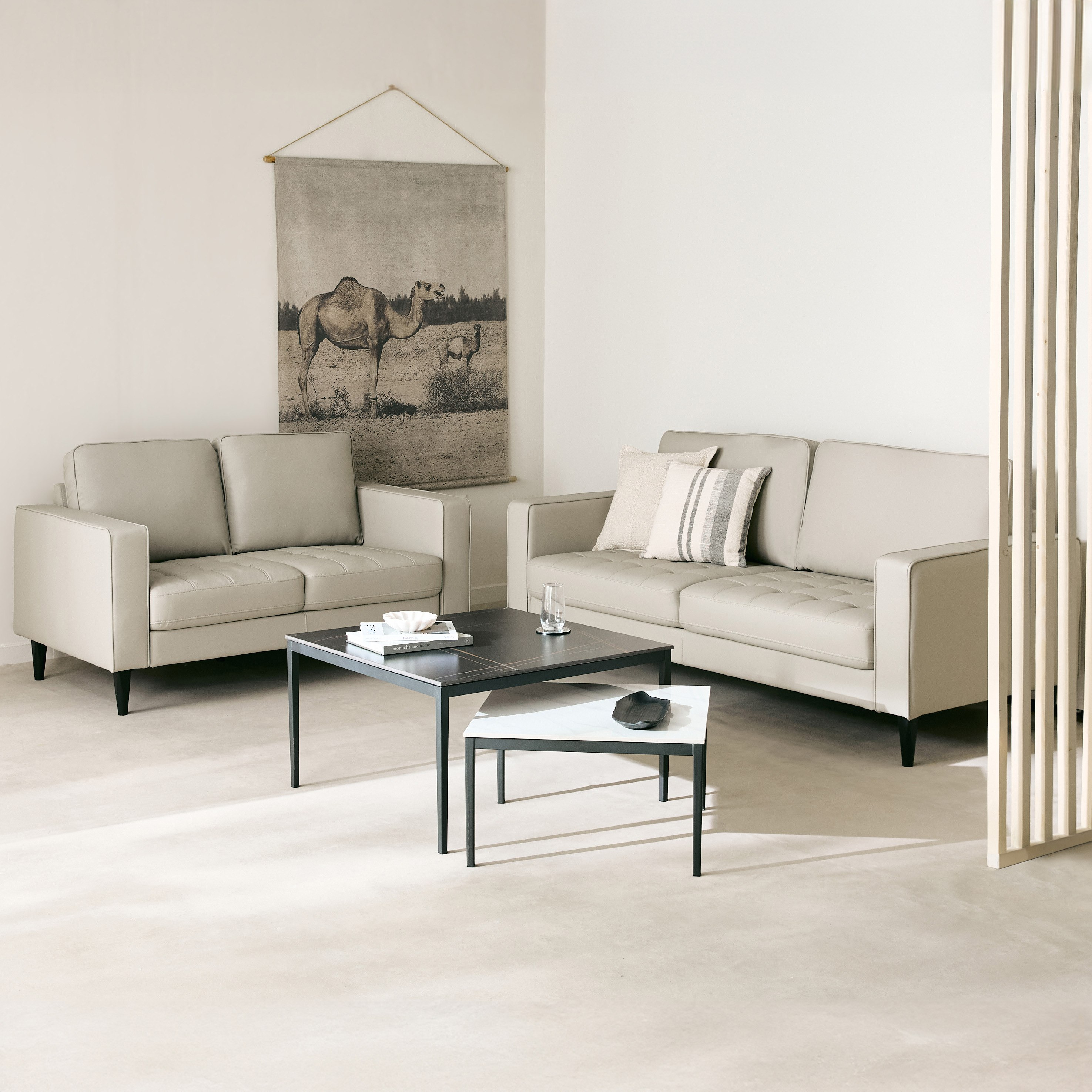كنبة 3 مقاعد بقماش صديق للحيوانات الأليفة من كارا-hbxlivingroom-sofasandarmchairs-sofas-image-8