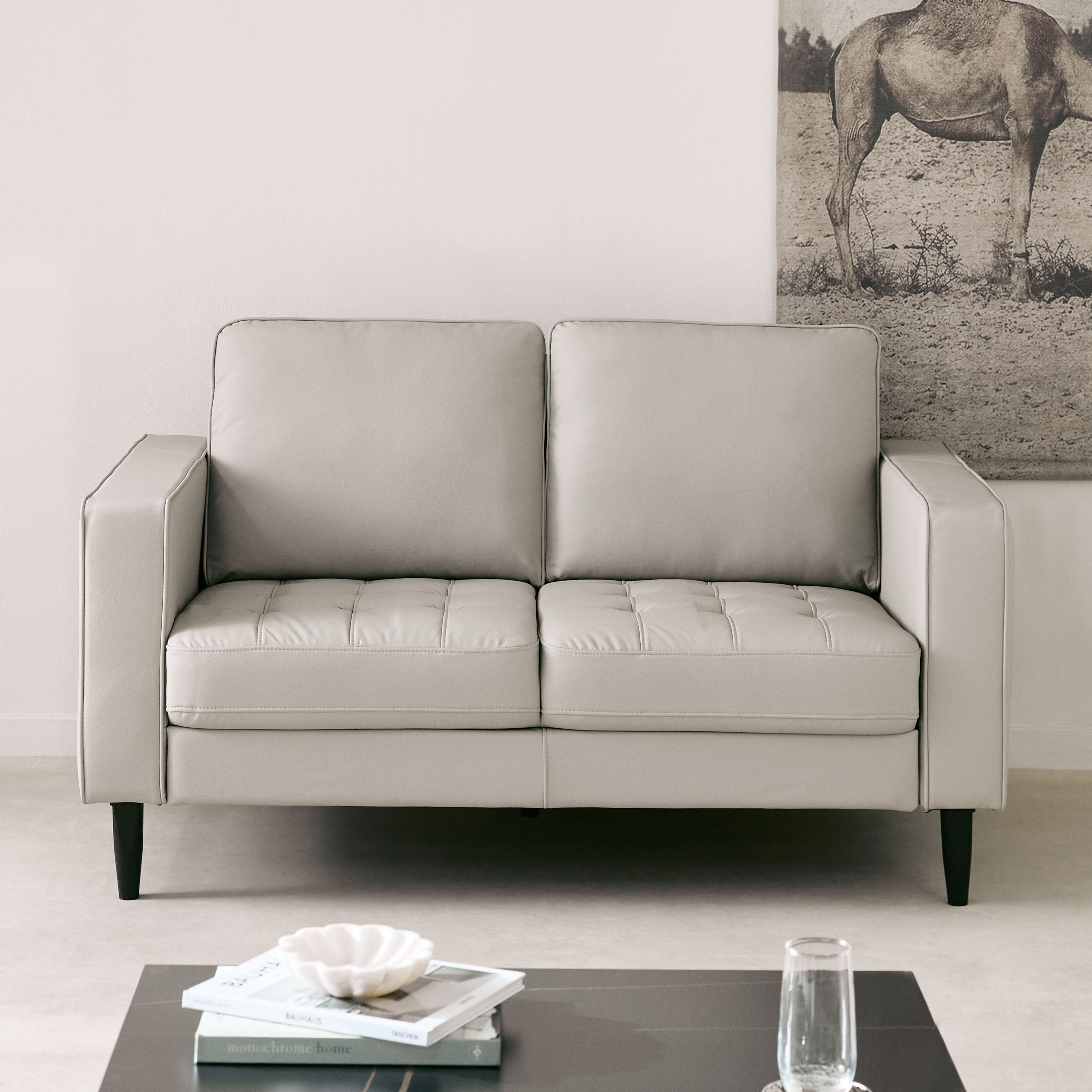 كنبة مقعدين قماش صديق للحيوانات الأليفة من كارا-hbxlivingroom-sofasandarmchairs-sofas-image-2