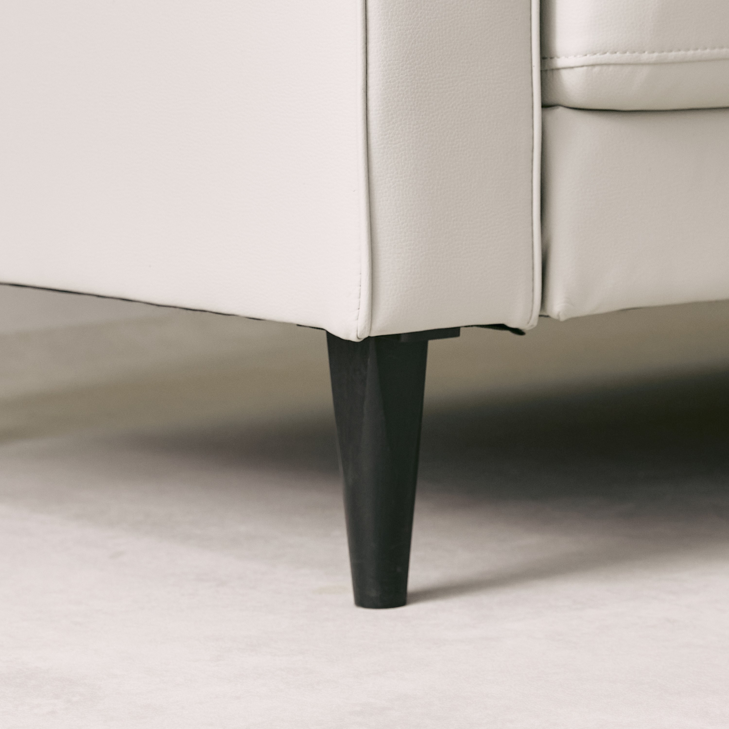 كنبة مقعدين قماش صديق للحيوانات الأليفة من كارا-hbxlivingroom-sofasandarmchairs-sofas-image-7