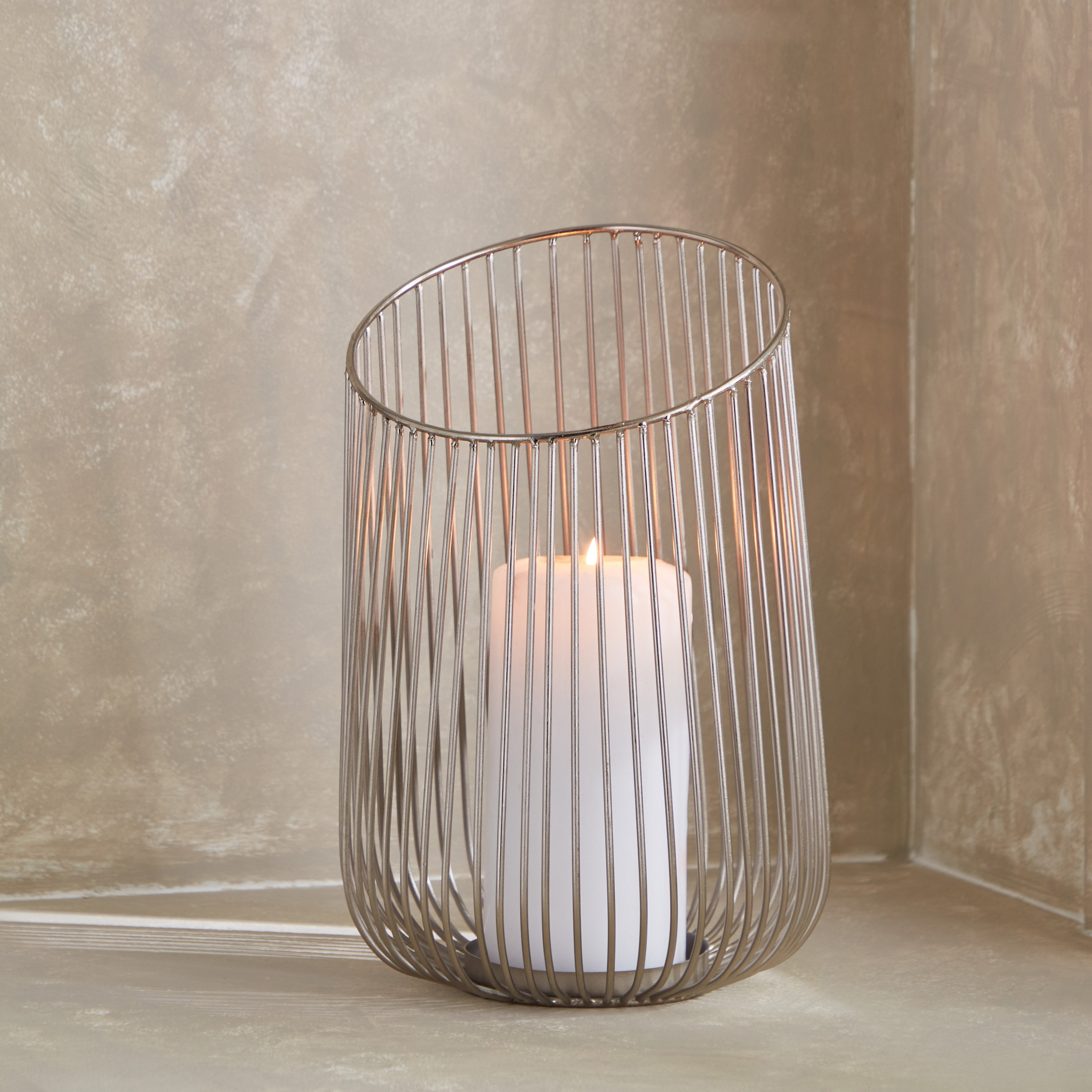 حامل شموع فانوس معدني صنديال من إيلين - 17x17x27 سم-hbxlivingroom-decorandaccessories-candleholders-image-1