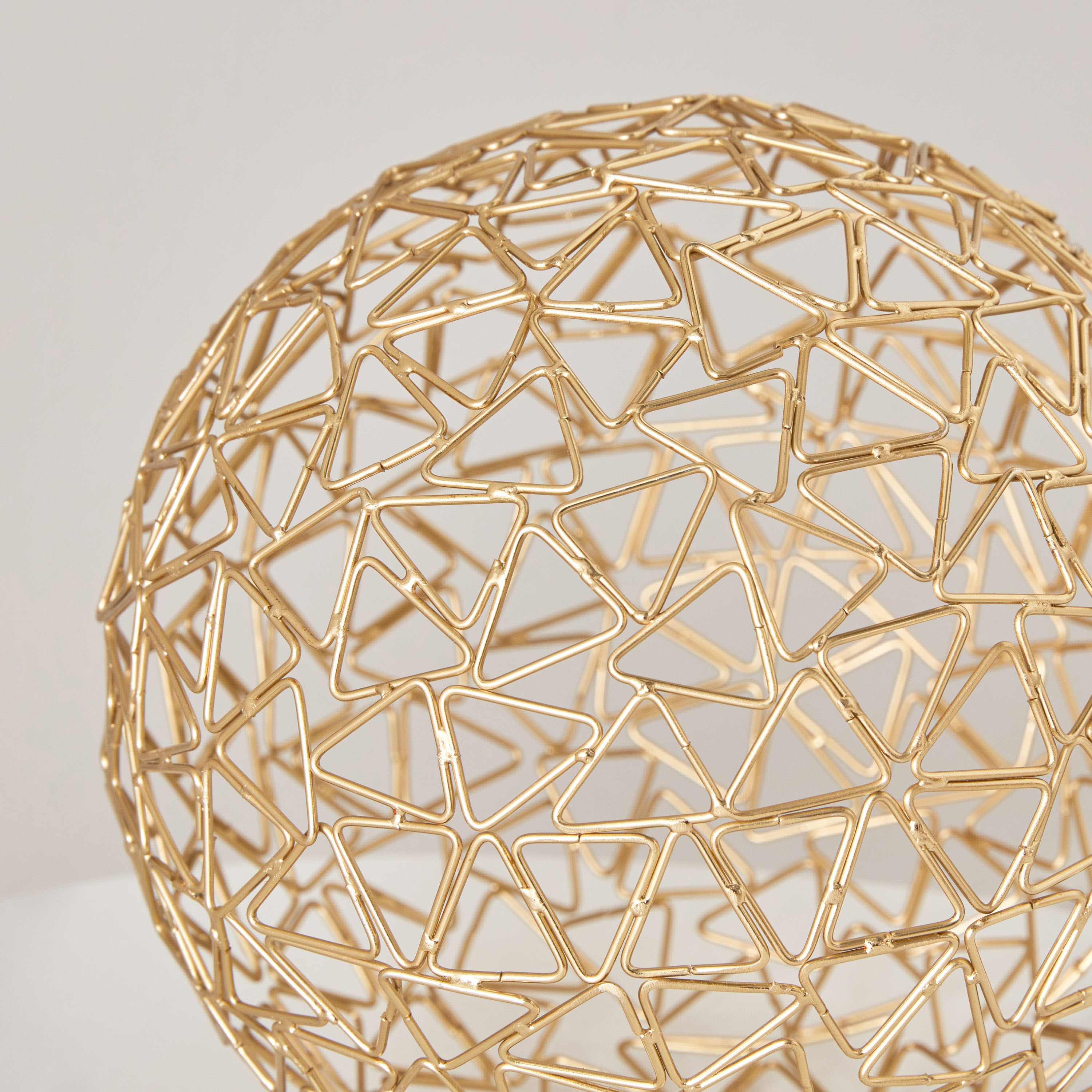 كرة طاولة ديكور سلك معدنية من هيليكس - 20x20x20 سم-hbxhomeware-homedecor-figurinesandornaments-image-2