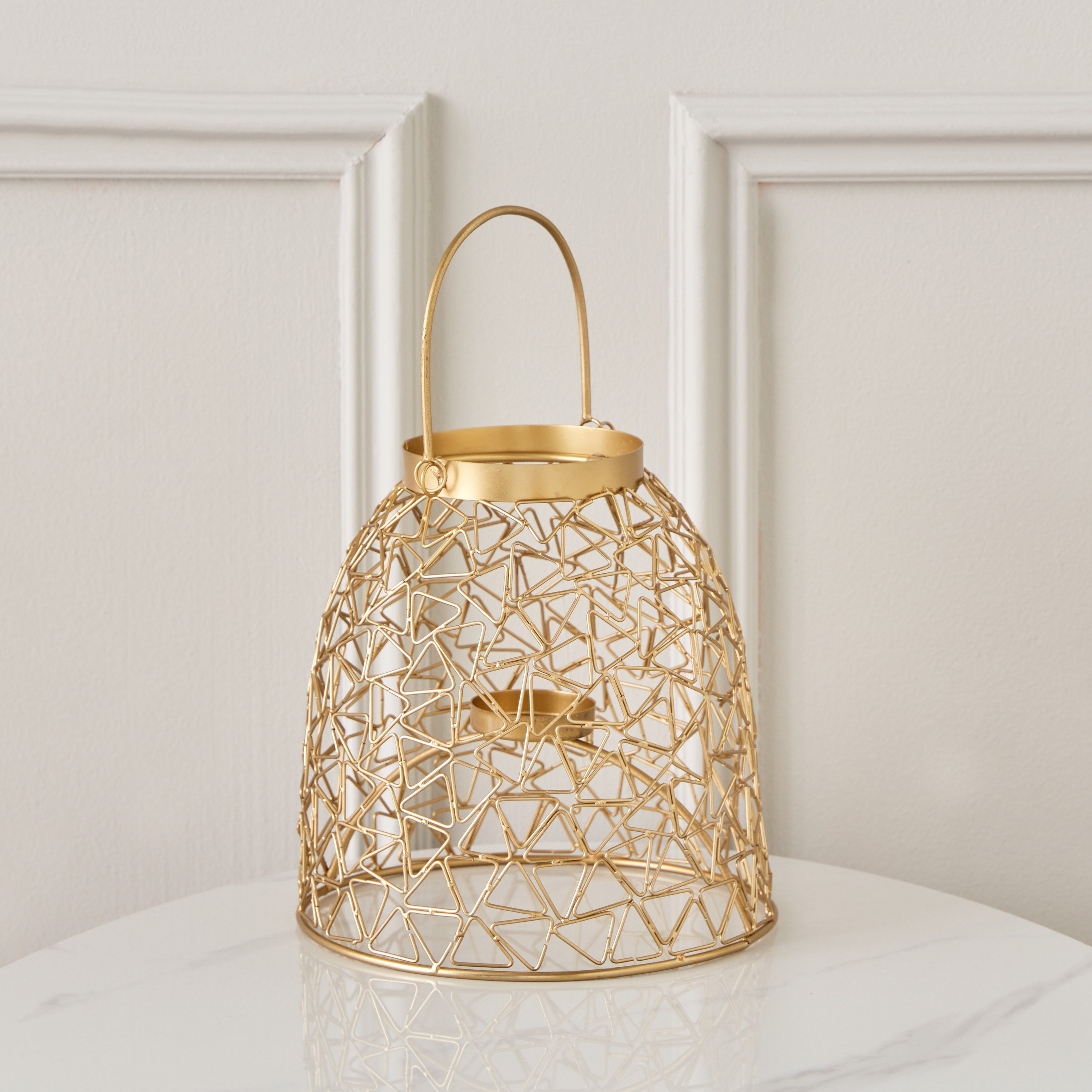 Helix Metal Wired Lantern with Candleholder - 20x20x32 cm-hbxdecorandfurnishings-homeaccessories-lanterns-image-2