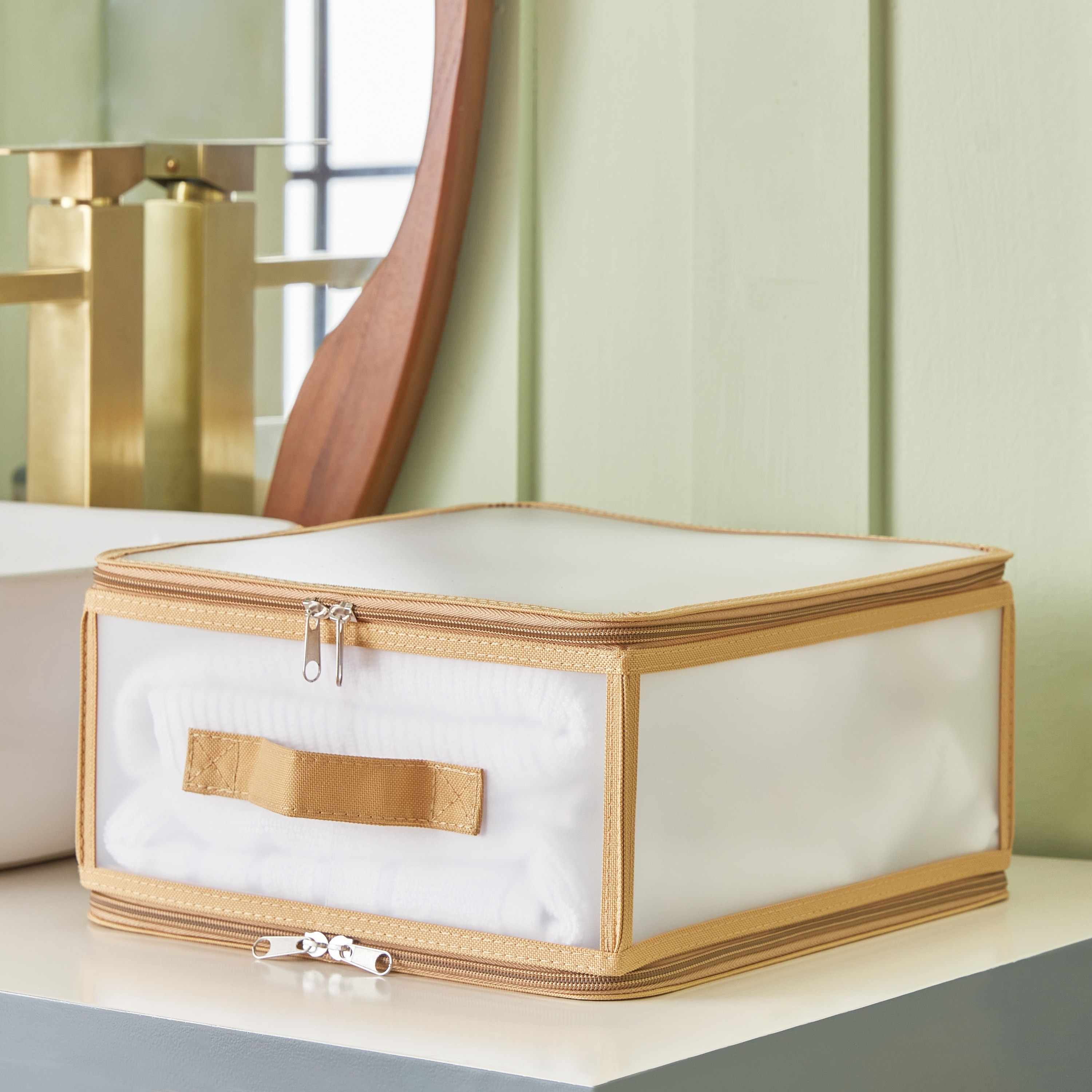 شنطة بسحاب بلاي لاند بالونز من تريفل - 30x28x15 سم-hbxbedroom-bedroomaccessories-bedroomstorage-image-1
