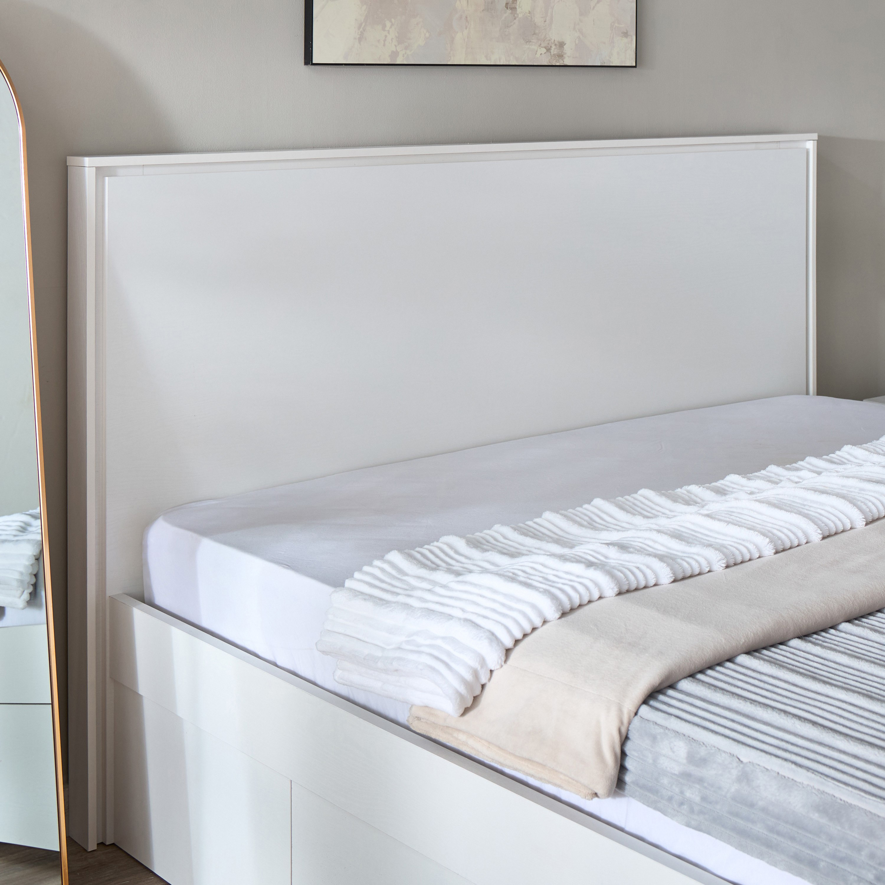 Frankfurt King Bed with 4 Drawers - 180x200 cm-PROMO_HB_BAH_THRESHOLD_Furniture_100426-image-3