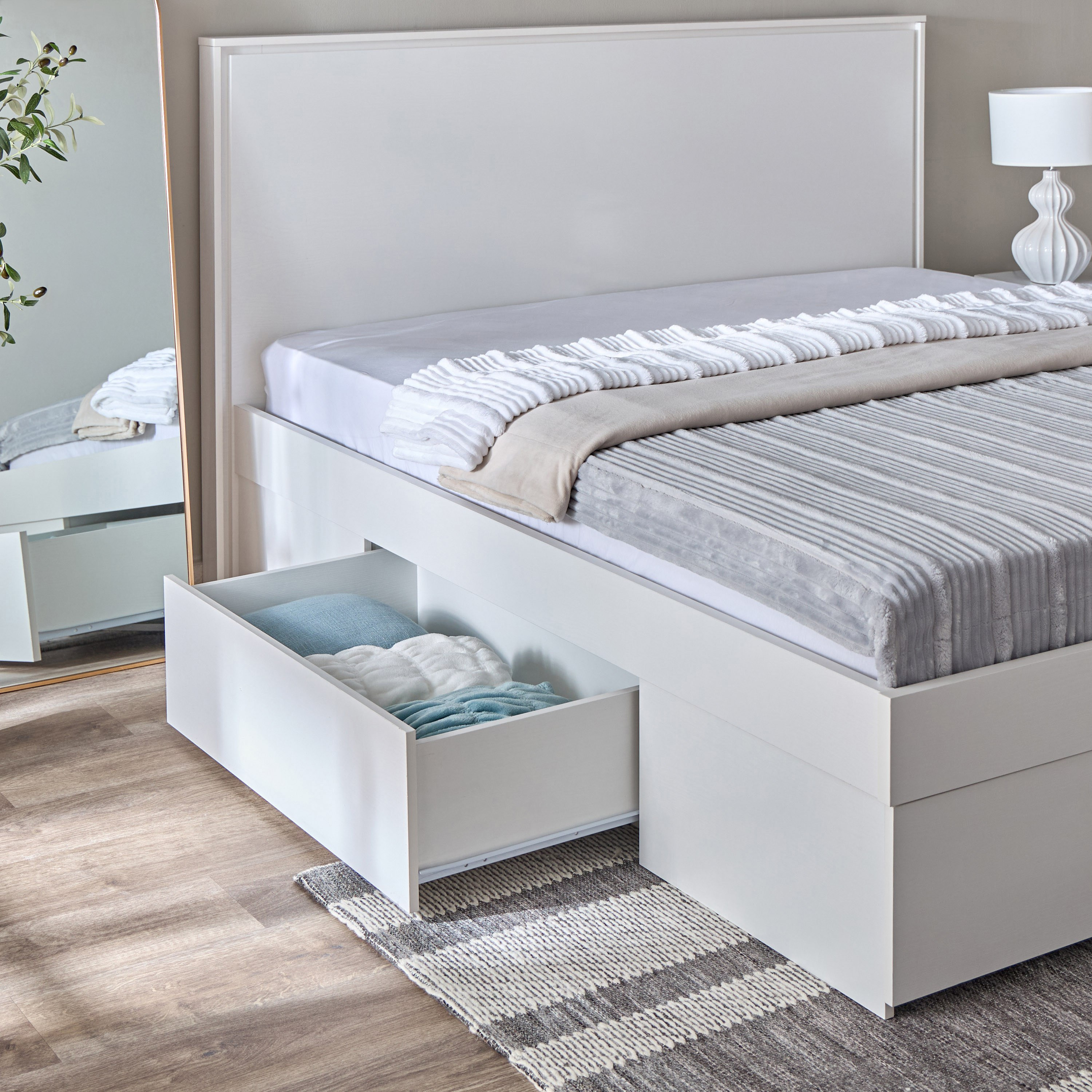 Frankfurt King Bed with 4 Drawers - 180x200 cm-PROMO_HB_BAH_THRESHOLD_Furniture_100426-image-6