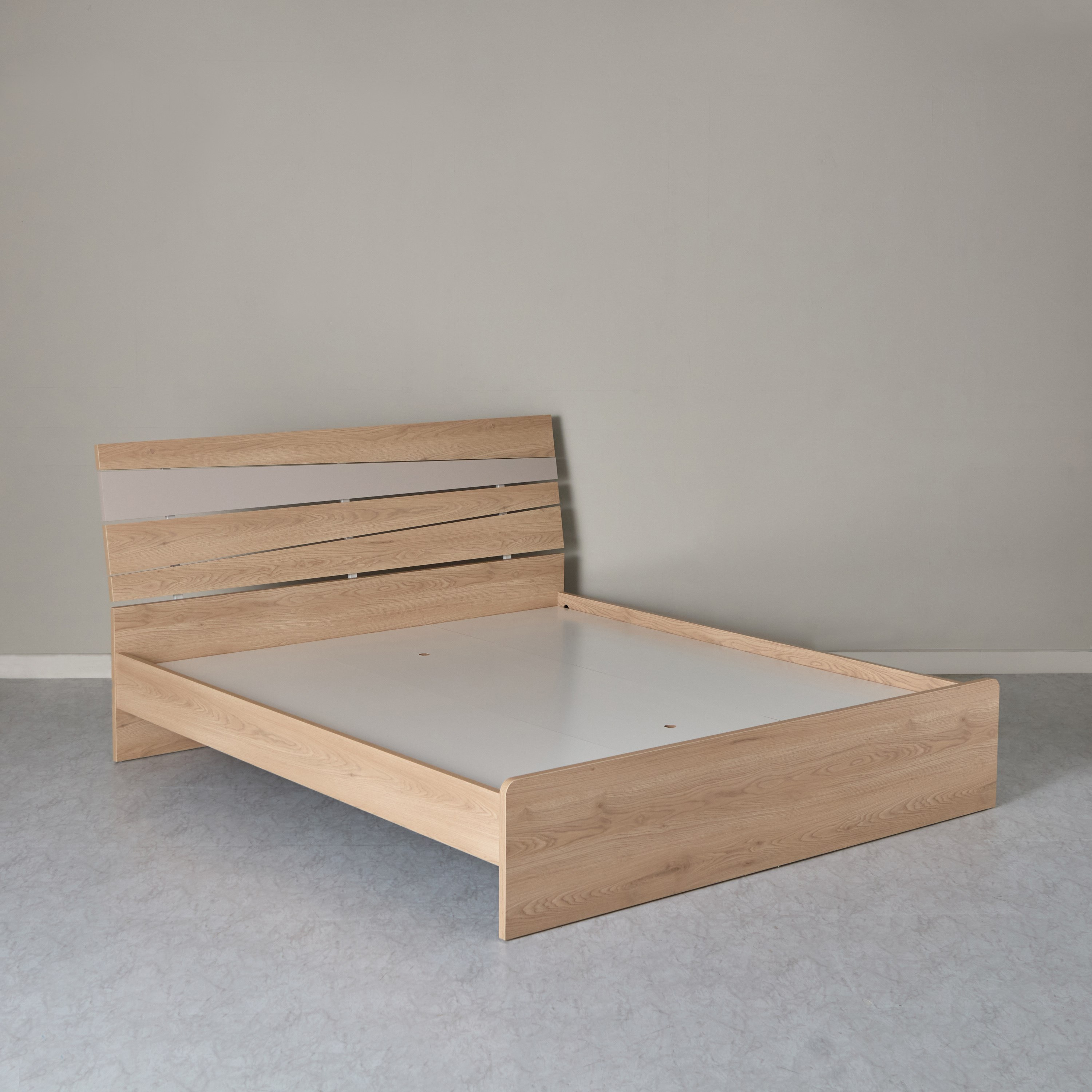 طقم غرفة نوم كينج 5 قطع - مدريد من موڤو  - 180x200 سم-hbxbedroom-bedsandbedsets-bedroomsets-king-image-21