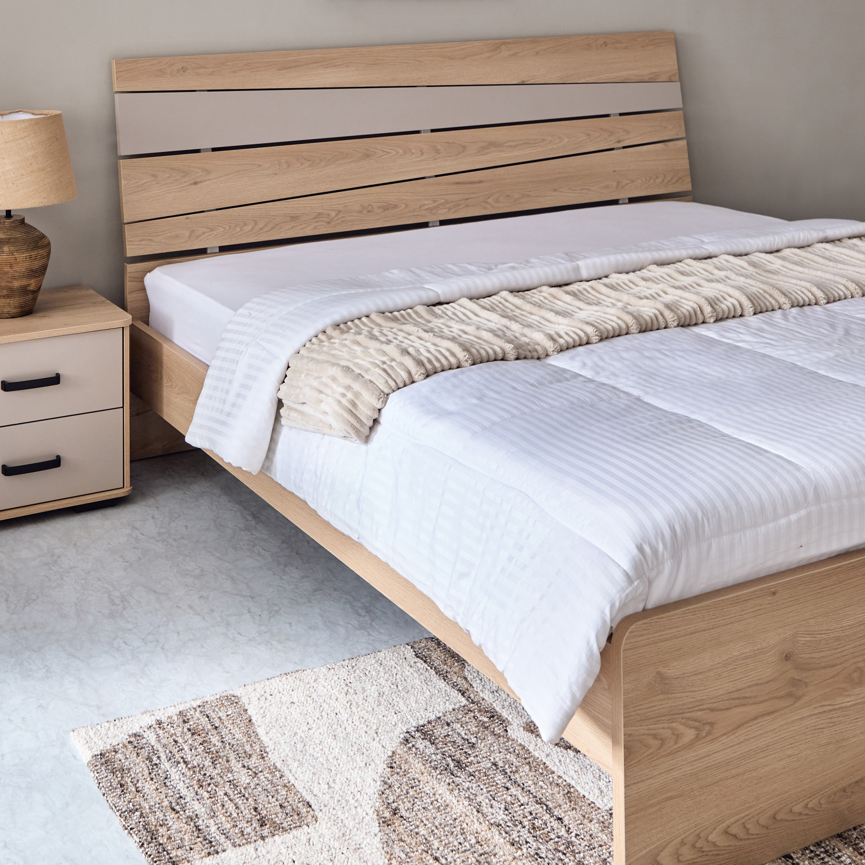 طقم غرفة نوم كينج 5 قطع - مدريد من موڤو  - 180x200 سم-hbxbedroom-bedsandbedsets-bedroomsets-king-image-3
