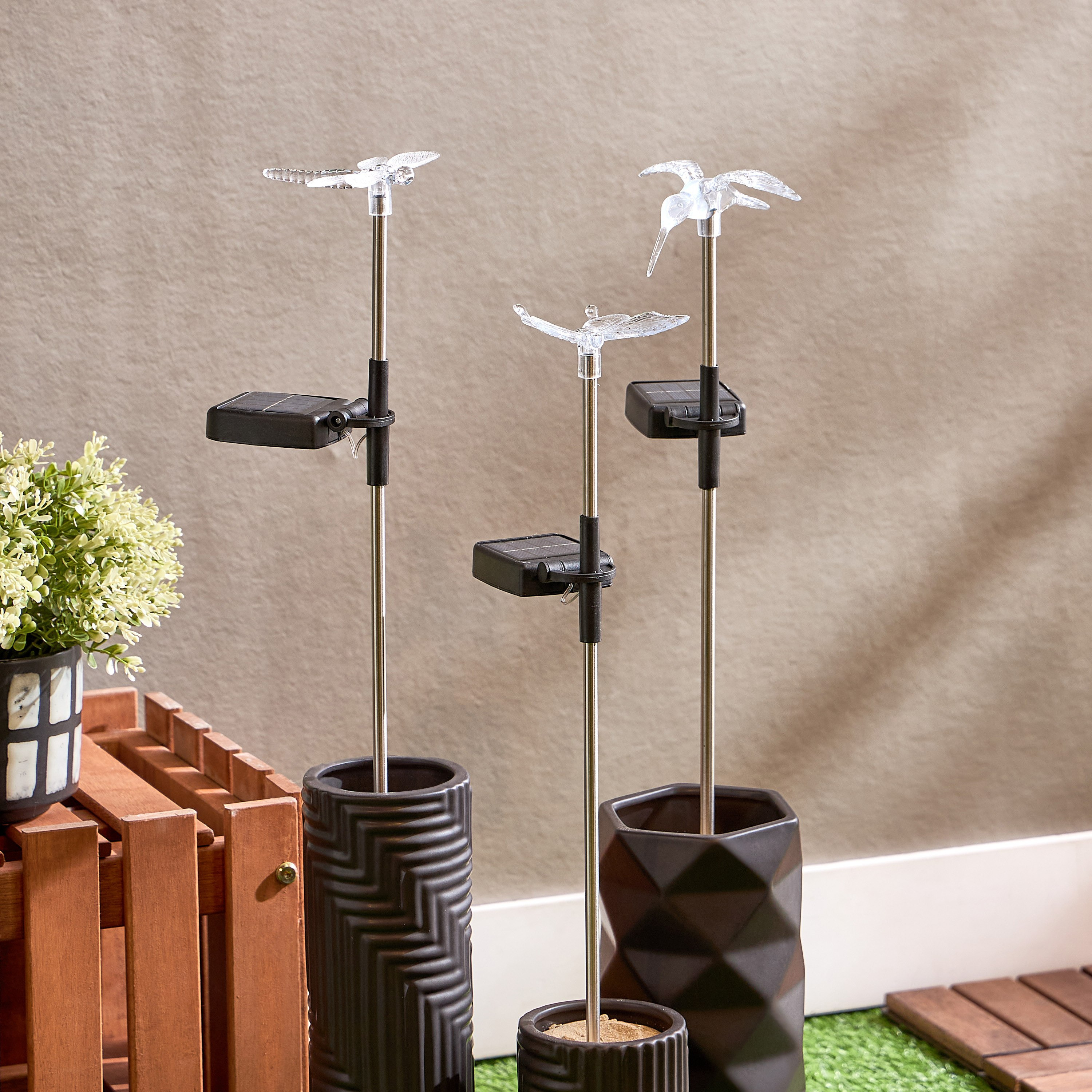 Lyn Solar Outdoor LED Light with Rechargeable Battery - 75 cm-hbxoutdoor-hbxoutdooraccessories-lighting-image-2