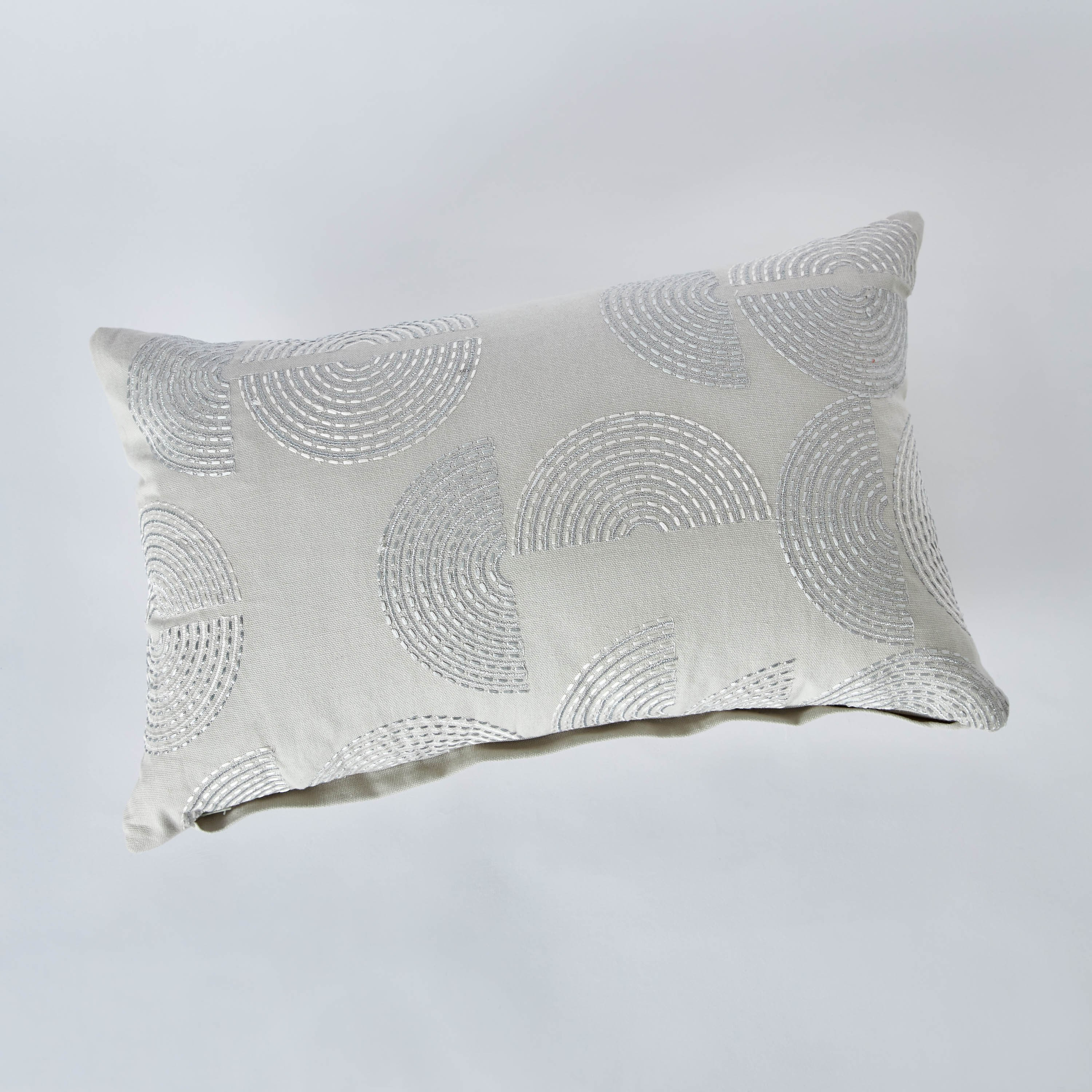 وسادة محشوة مطرزة من أوبن فيو - 30x50 سم-hbxlivingroom-furnishings-cushionsandcovers-filledcushions-image-6