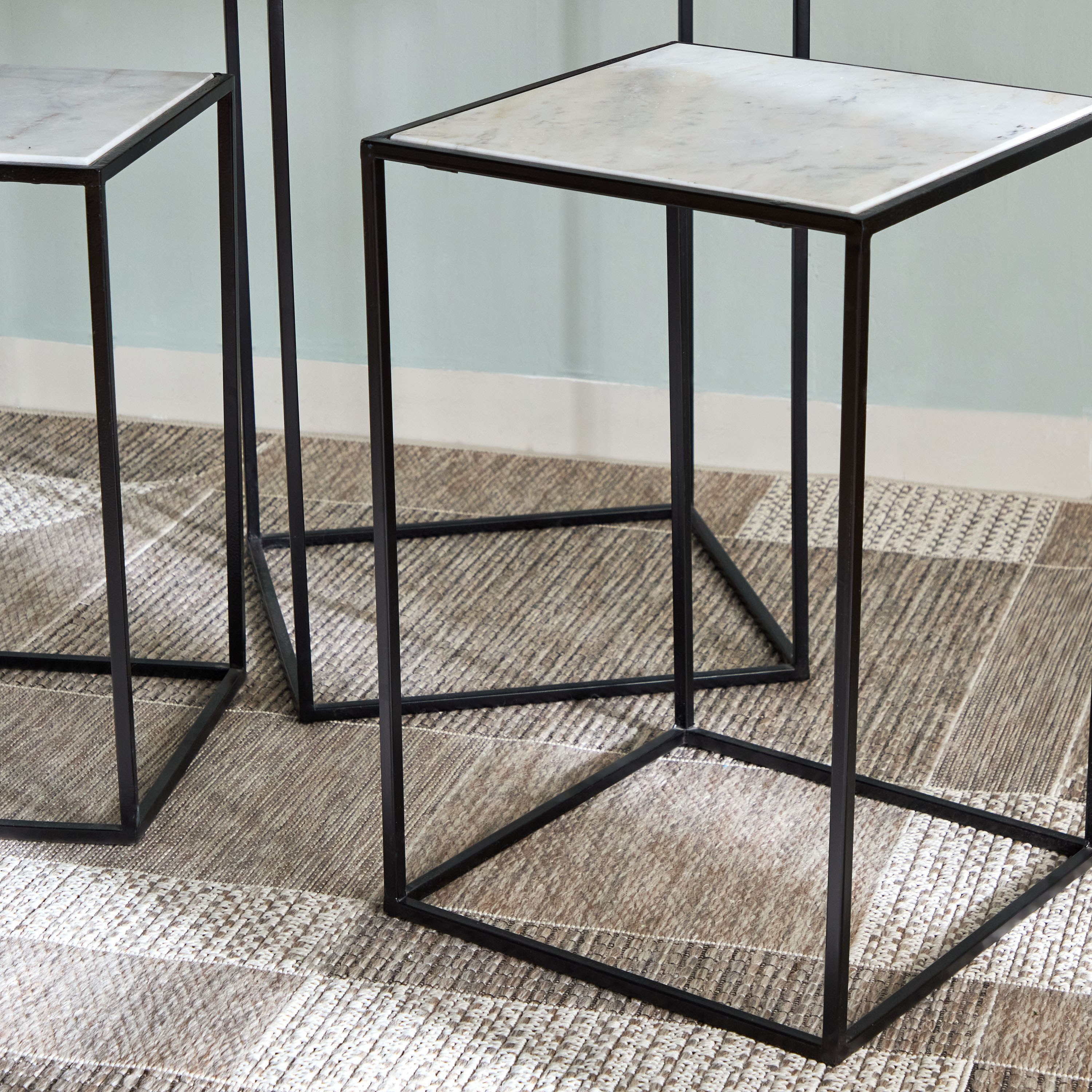 طقم طاولات متداخلة مربعة من 3 قطع بسطح من الرخام الأصلي - ويلو-hbxfurniture-livingroom-nestingtables-image-5