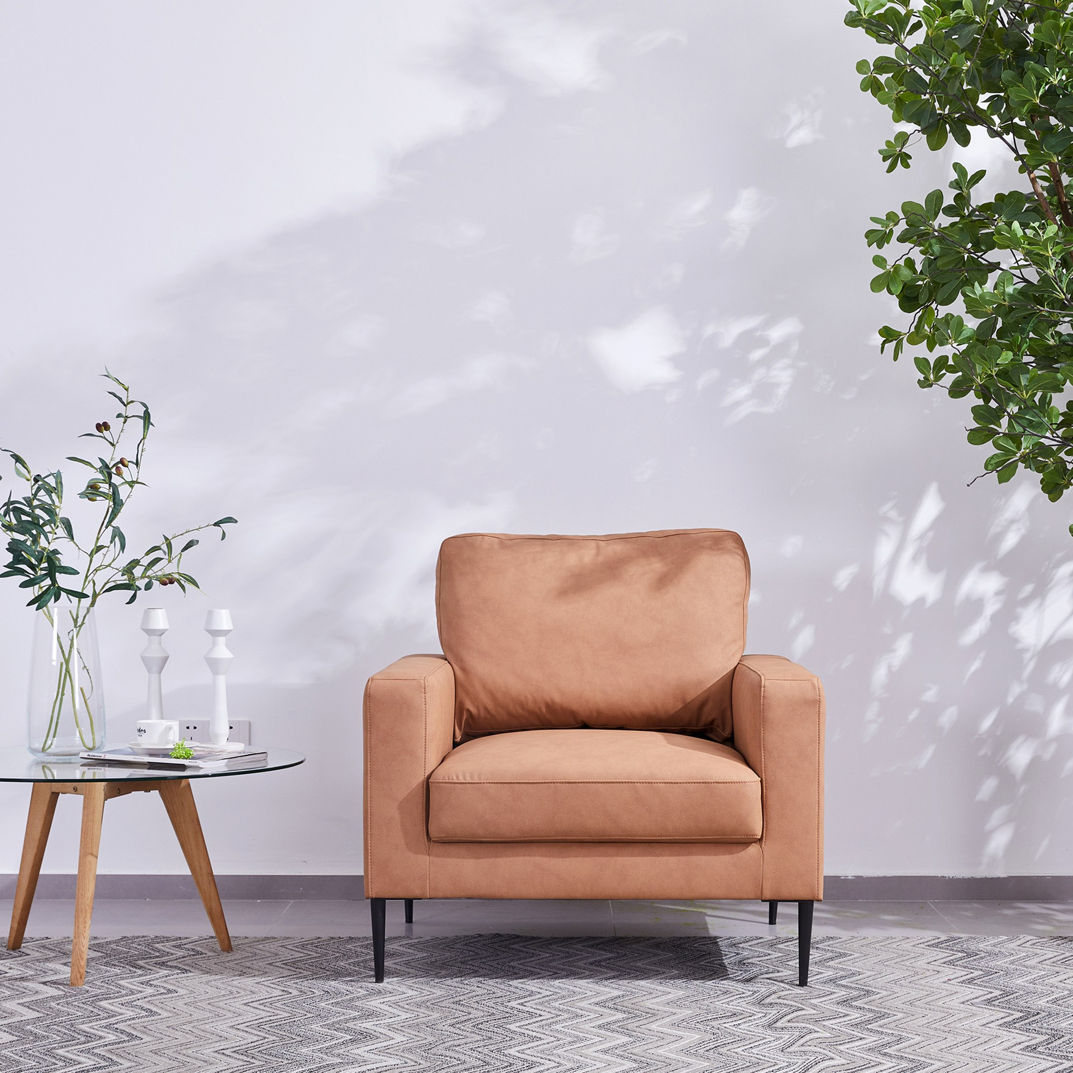 كرسي استرخاء بمساند ذراعين من قماش صديق للحيوانات الأليفة من ستوكهولم-hbxlivingroom-sofasandarmchairs-sofas-image-1