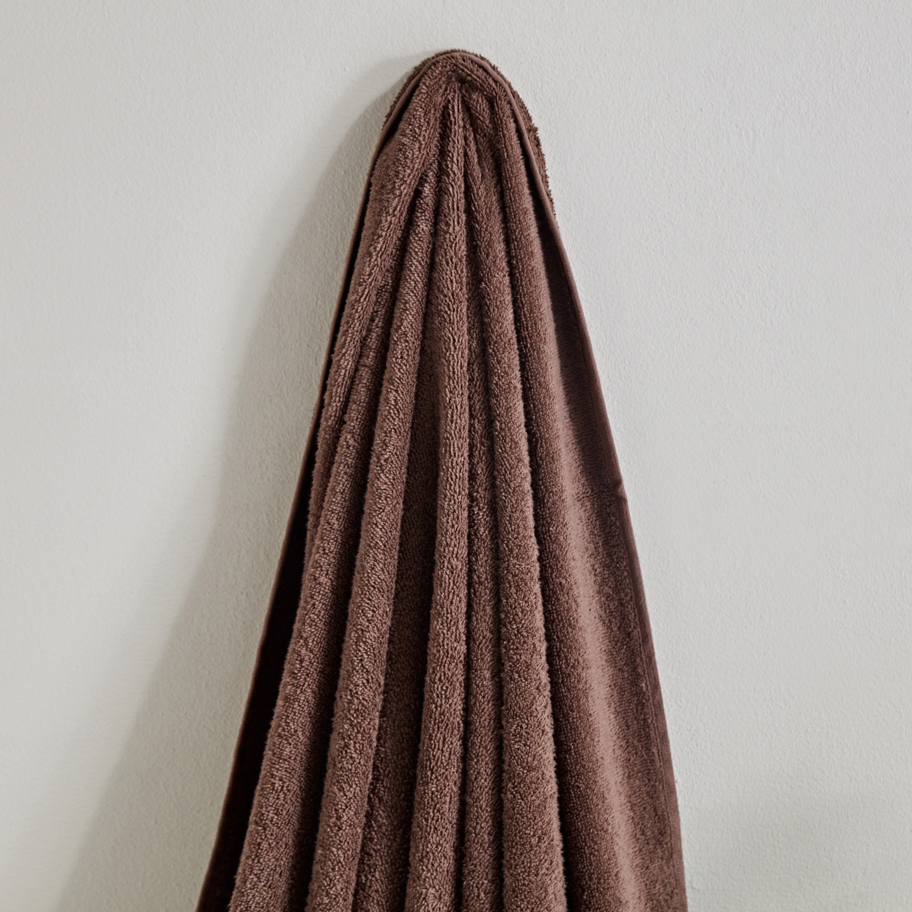 منشفة حمام ممشطة من إسنشيال- 70x140 سم-hbxbathroom-bathroomtextiles-image-2