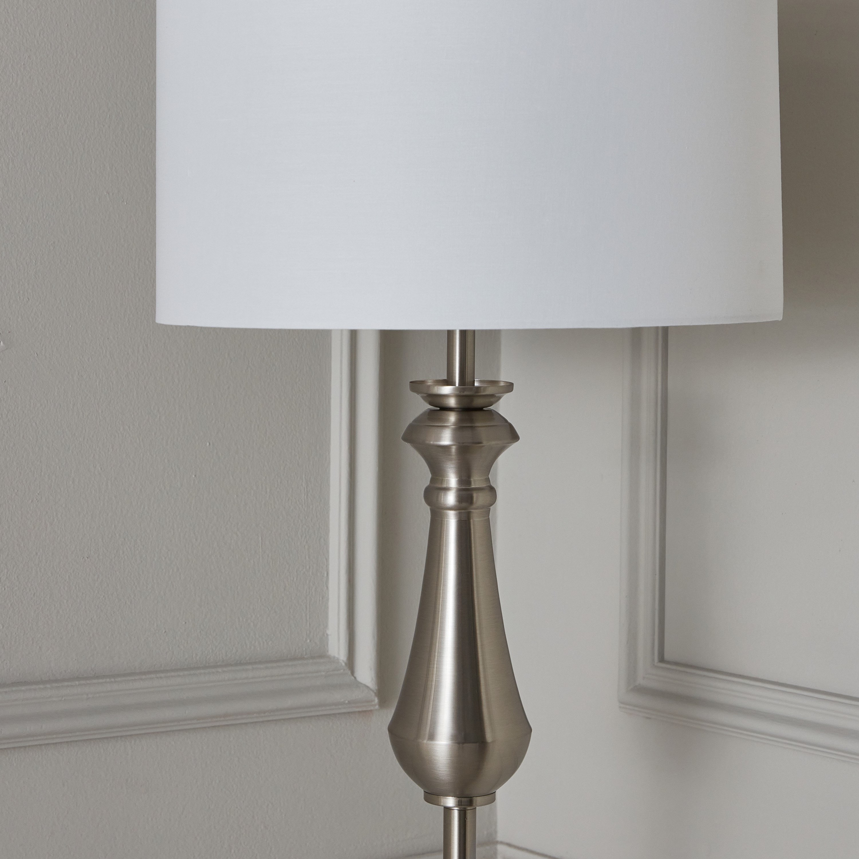 مصباح أرضية معدني بمظلة قماش من كورسيكا - 35x160 سم-hbxhomeware-hbxdecorandfurnishings-image-3