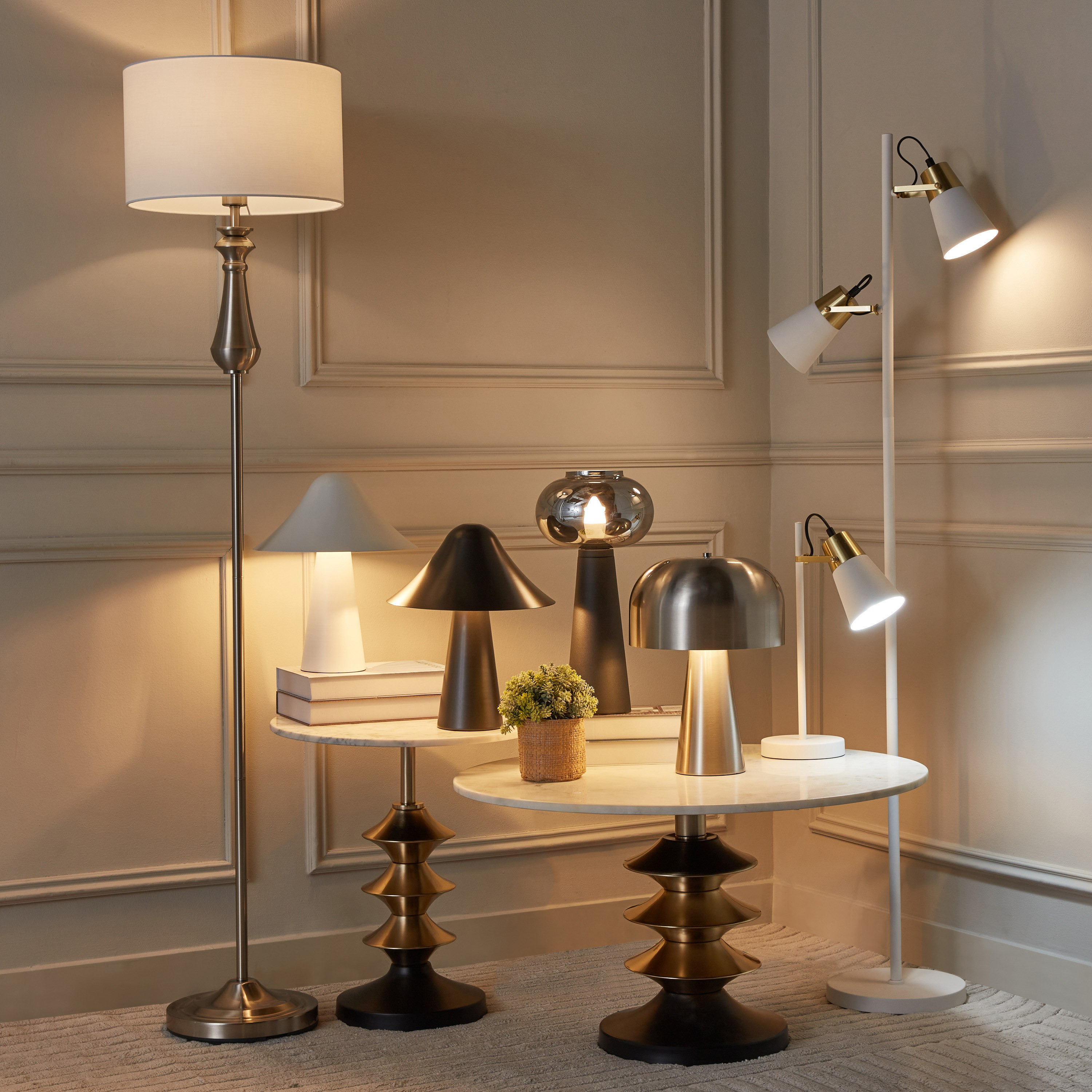 مصباح أرضية معدني بمظلة قماش من كورسيكا - 35x160 سم-hbxhomeware-hbxdecorandfurnishings-image-5