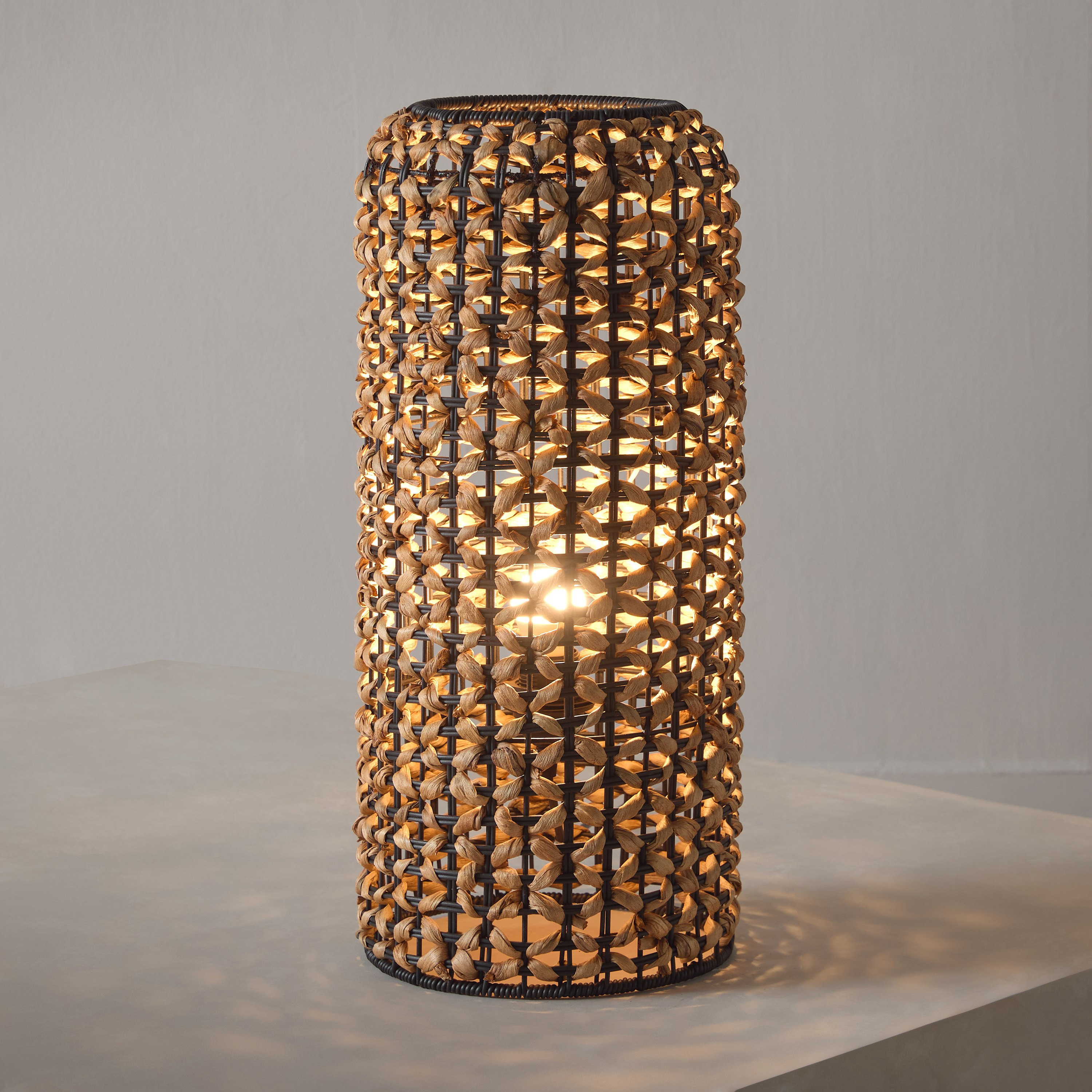 مصباح أرضية مستدير واتر هياسينث من ناتشورال- 24x53 سم-hbxhomeware-hbxlivingroom-image-2