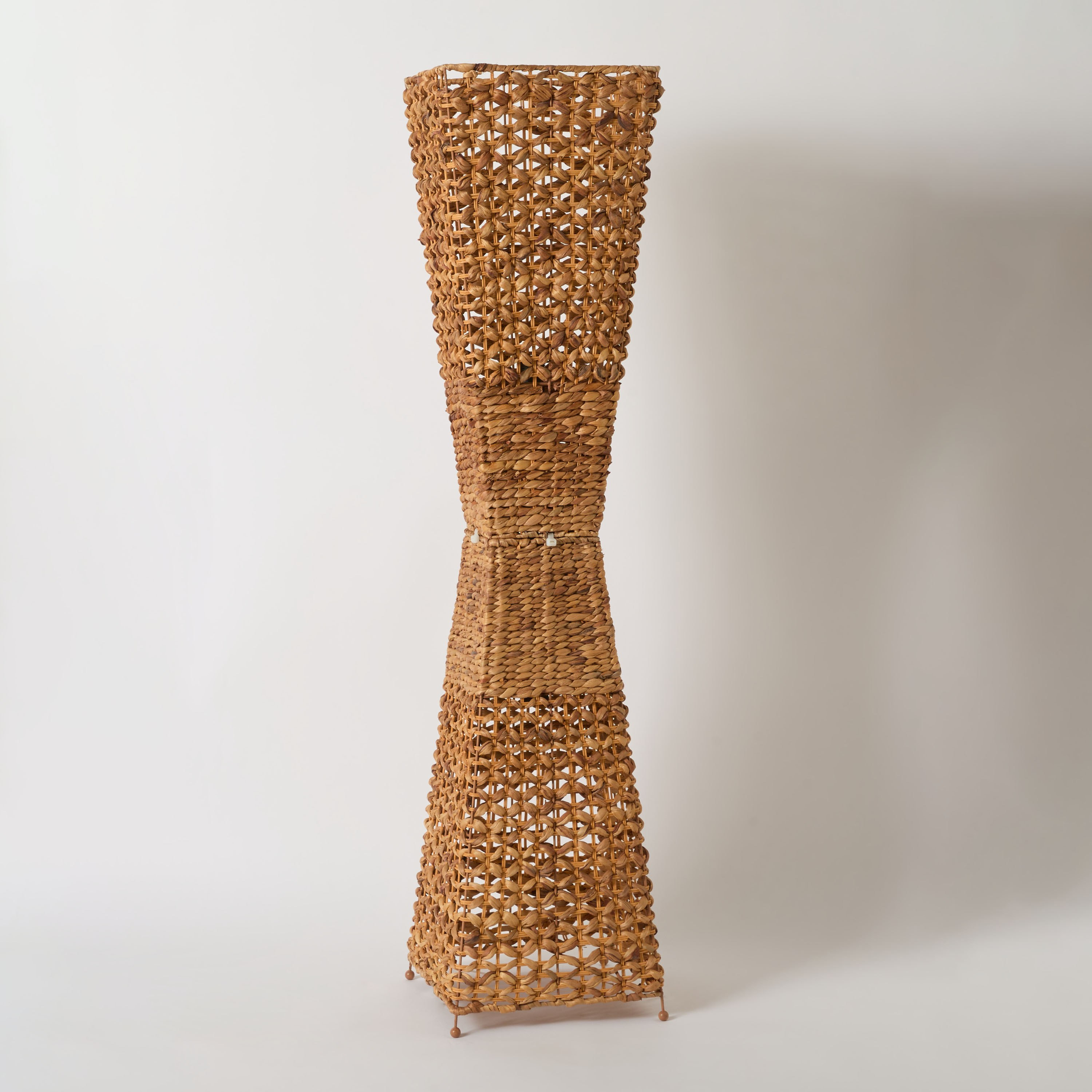 مصباح أرضية روطان وأعشاب بحرية مع كابل ولمبة E27 من ناتشورال- 29x130 سم-hbxhomeware-hbxlivingroom-image-6