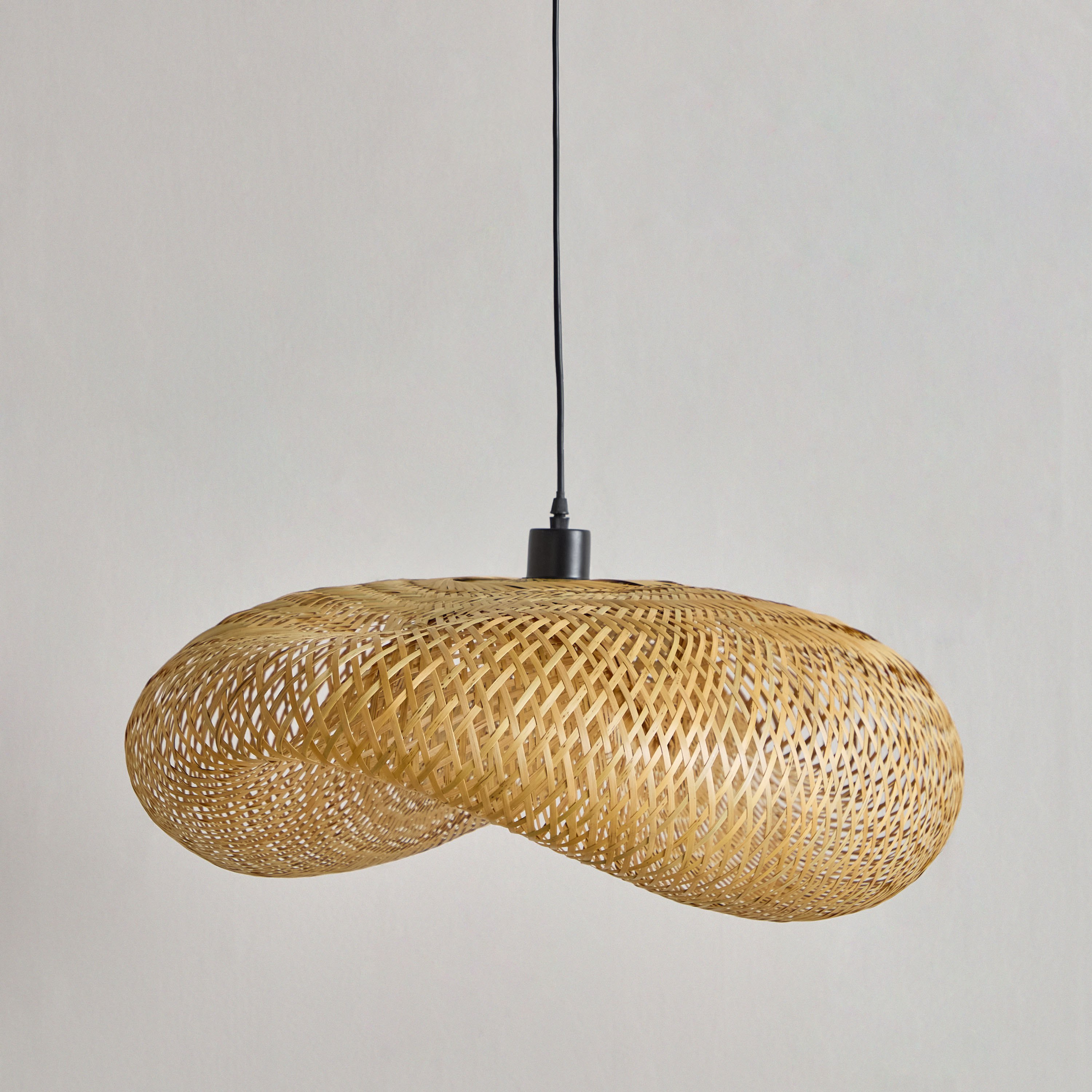 مصباح سقف معلق من الخيزران مع كابل من ناتشريل - 76x56x22 سم-hbxhomeware-hbxlivingroom-image-1